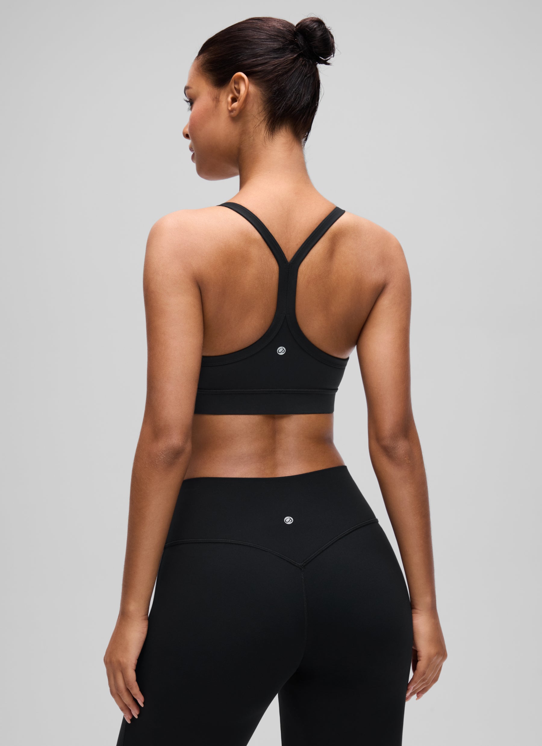 CRZ YOGA Women's Butterluxe Yoga U Neck Y Back Sports Bra Black @model_info:T
