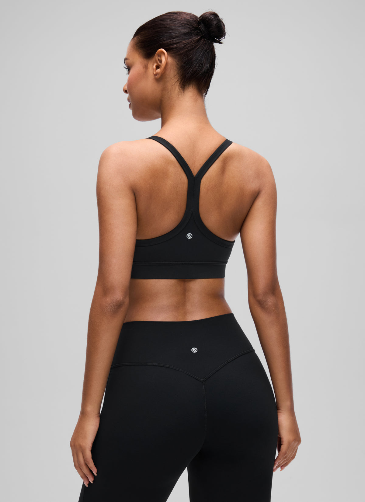 CRZ YOGA Women's Butterluxe Yoga U Neck Y Back Sports Bra Black @model_info:T