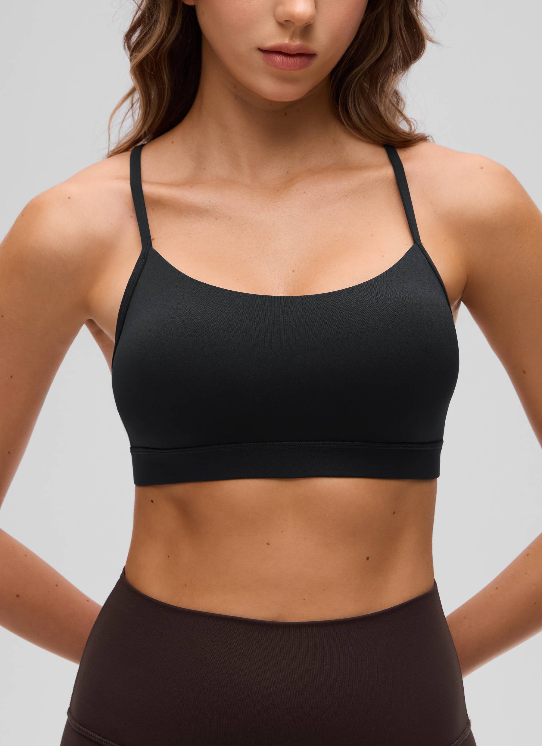 CRZ YOGA moteriška joga lengvos atramos Butterluxe sportinė liemenėlė su Y formos nugara, juoda
