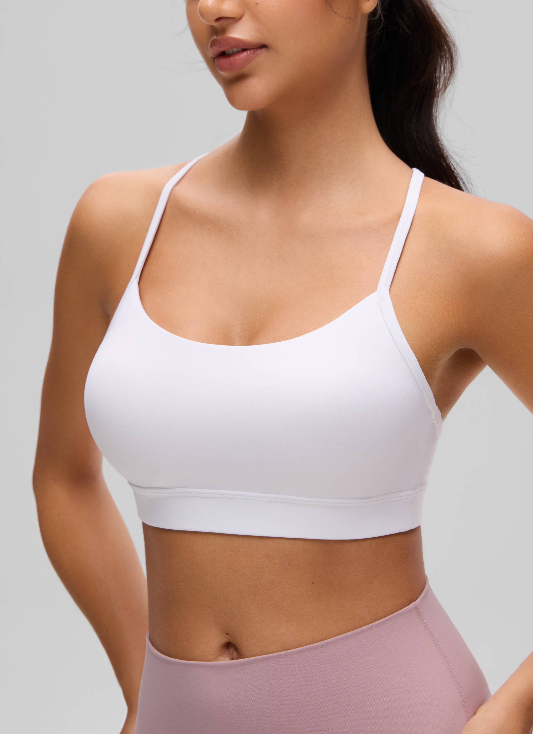 CRZ YOGA moteriška joga lengvos atramos Butterluxe sportinė liemenėlė su Y formos nugara, balta