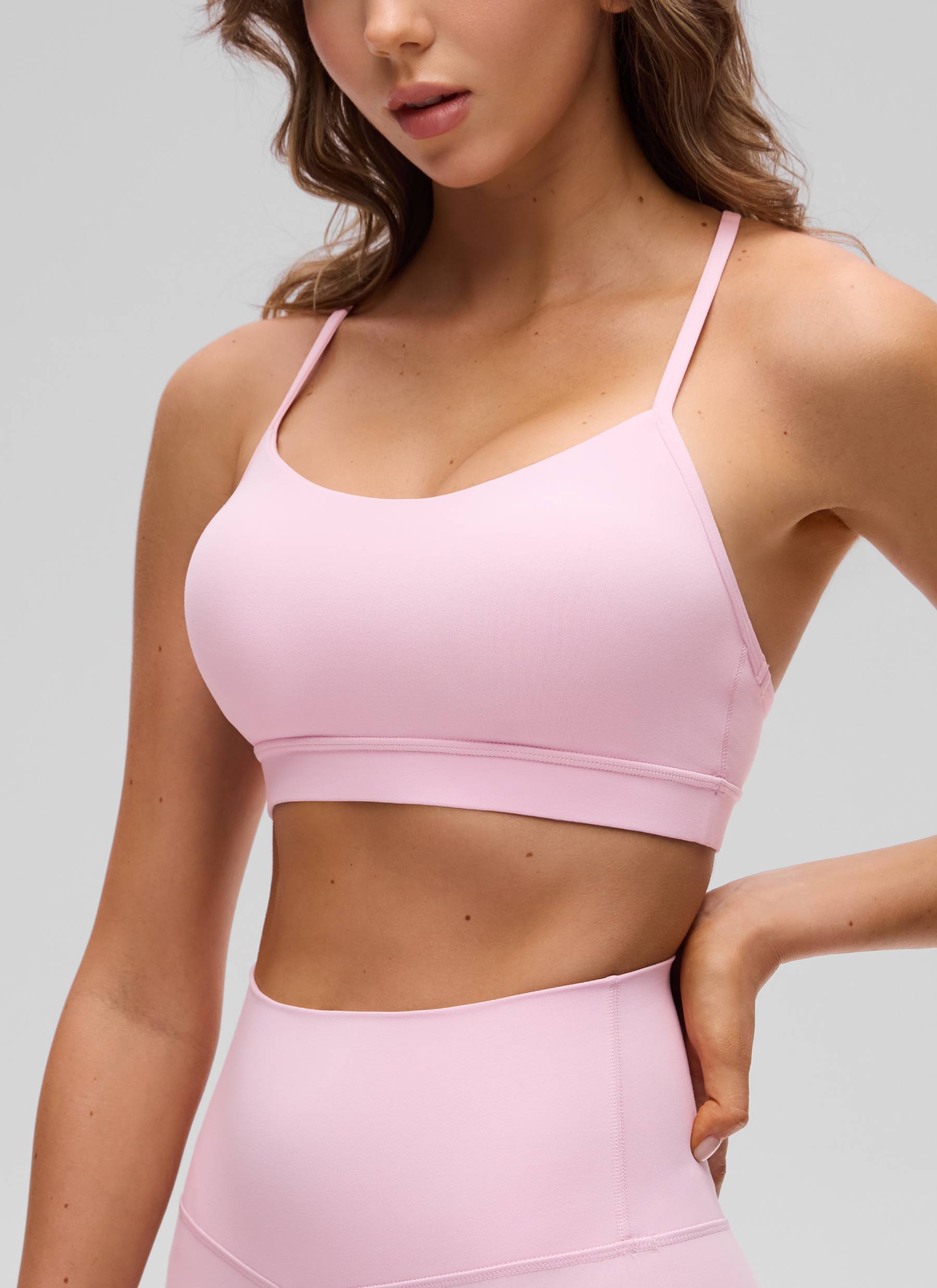 CRZ YOGA moteriška joga lengvos atramos Butterluxe sportinė liemenėlė su Y formos nugara, rožinio bijūno