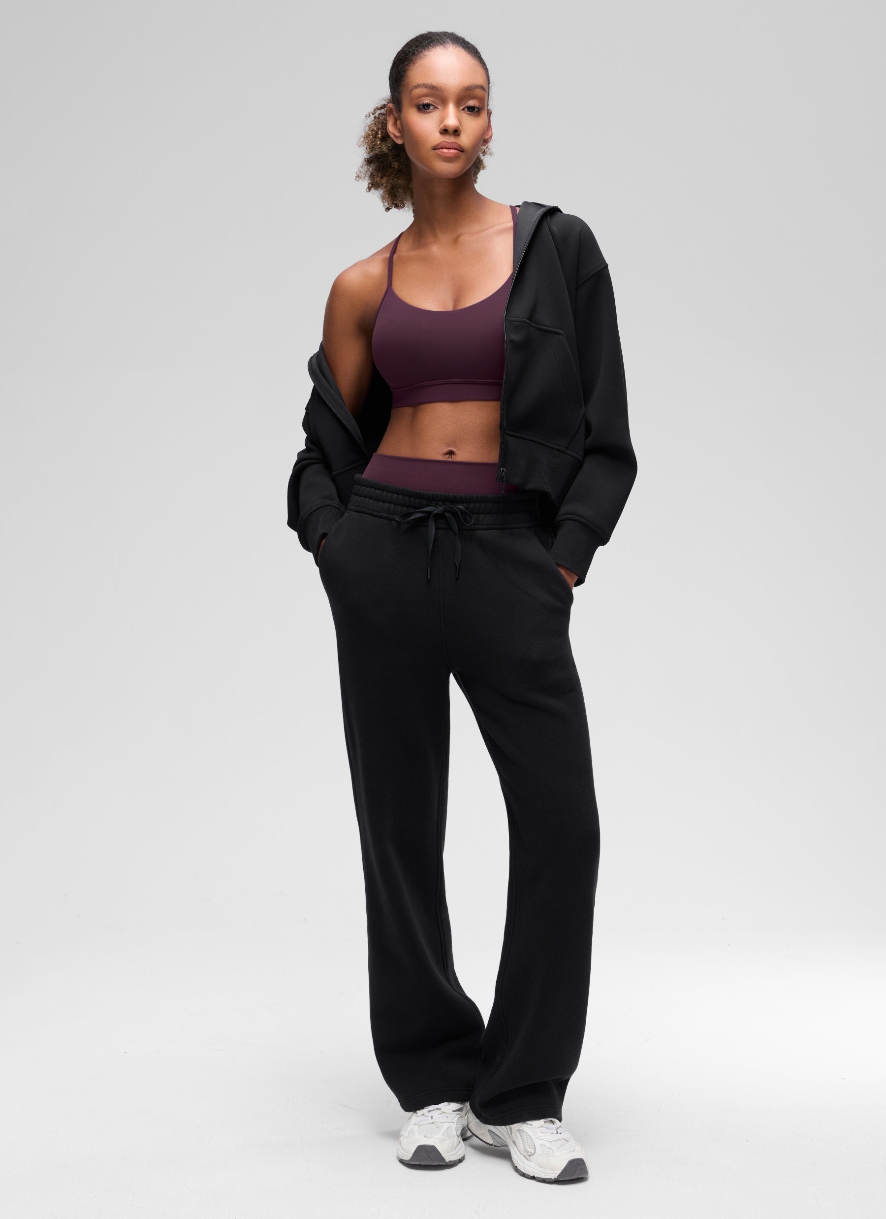 CRZ YOGA moteriška joga lengvos atramos Butterluxe sportinė liemenėlė su Y formos nugara, tamsiai violetinė