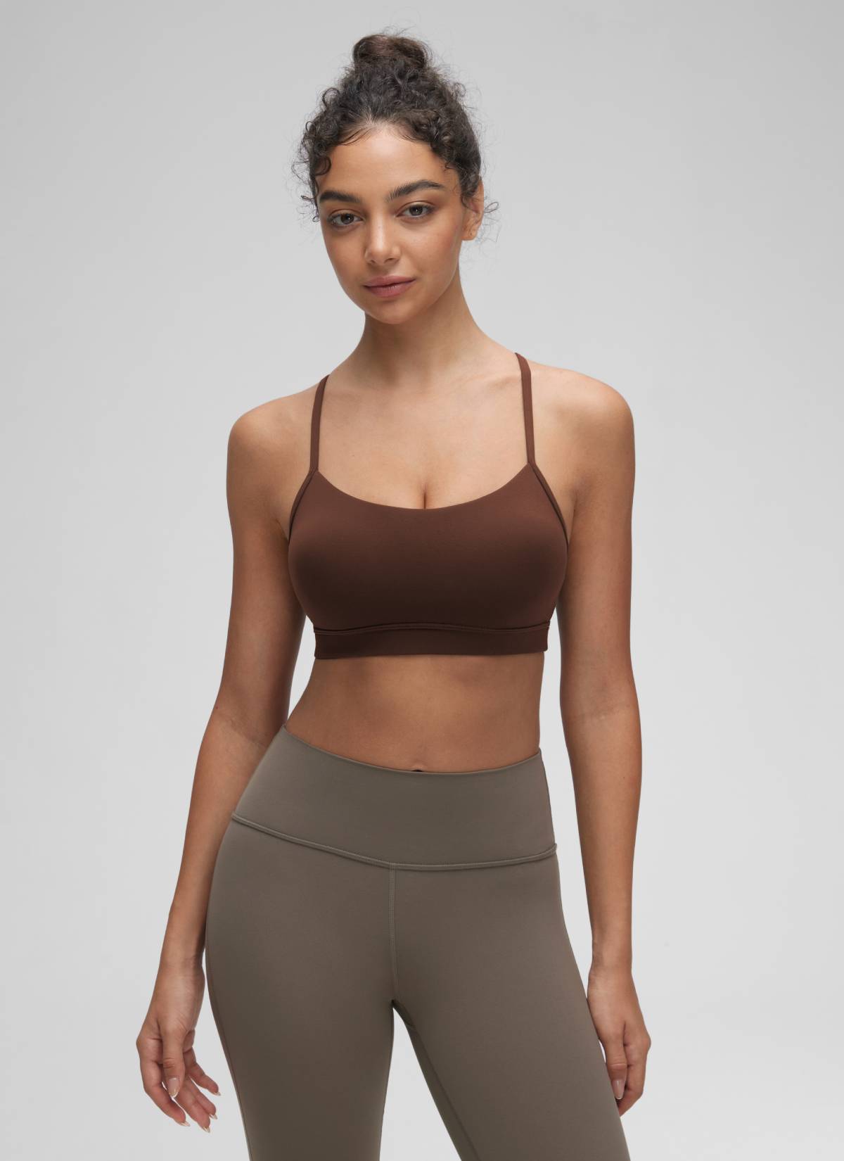 CRZ YOGA Dames Yoga Sportbeha met Lichte Ondersteuning en Y-rug Butterluxe Lava Bruin