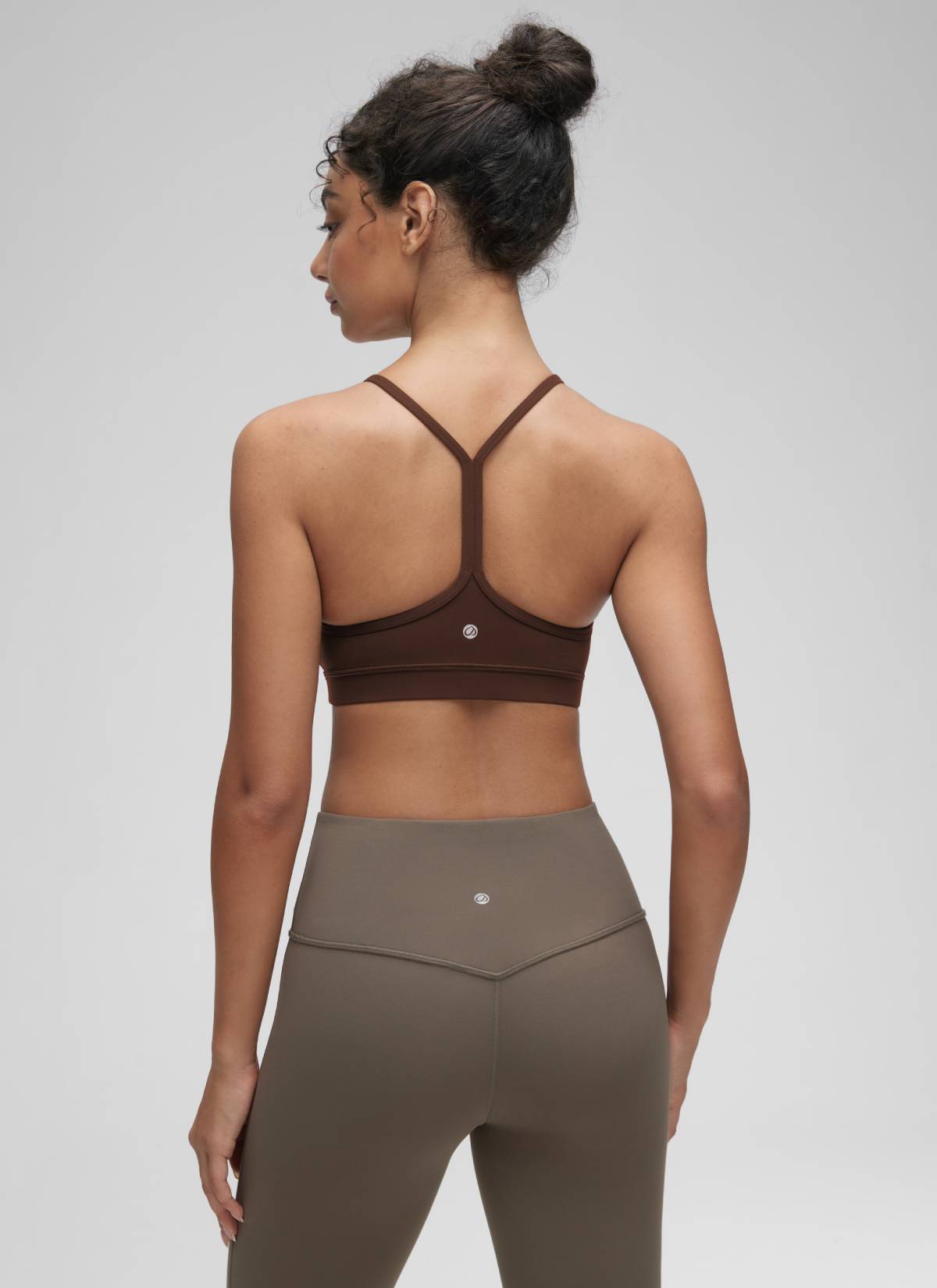 CRZ YOGA Dames Yoga Sportbeha met Lichte Ondersteuning en Y-rug Butterluxe Lava Bruin