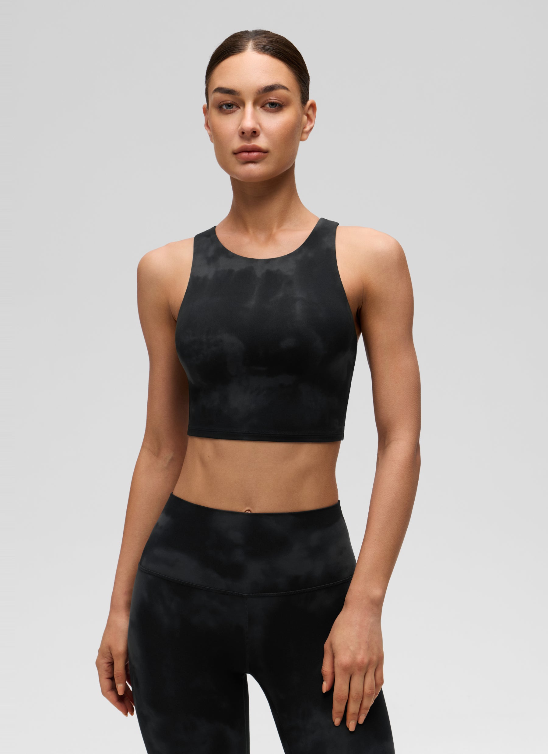 CRZ YOGA Dames Yoga Lage Ondersteuning Butterluxe Tanktop Hoge Hals Racerback Zwarte Tie Dye Bloemen