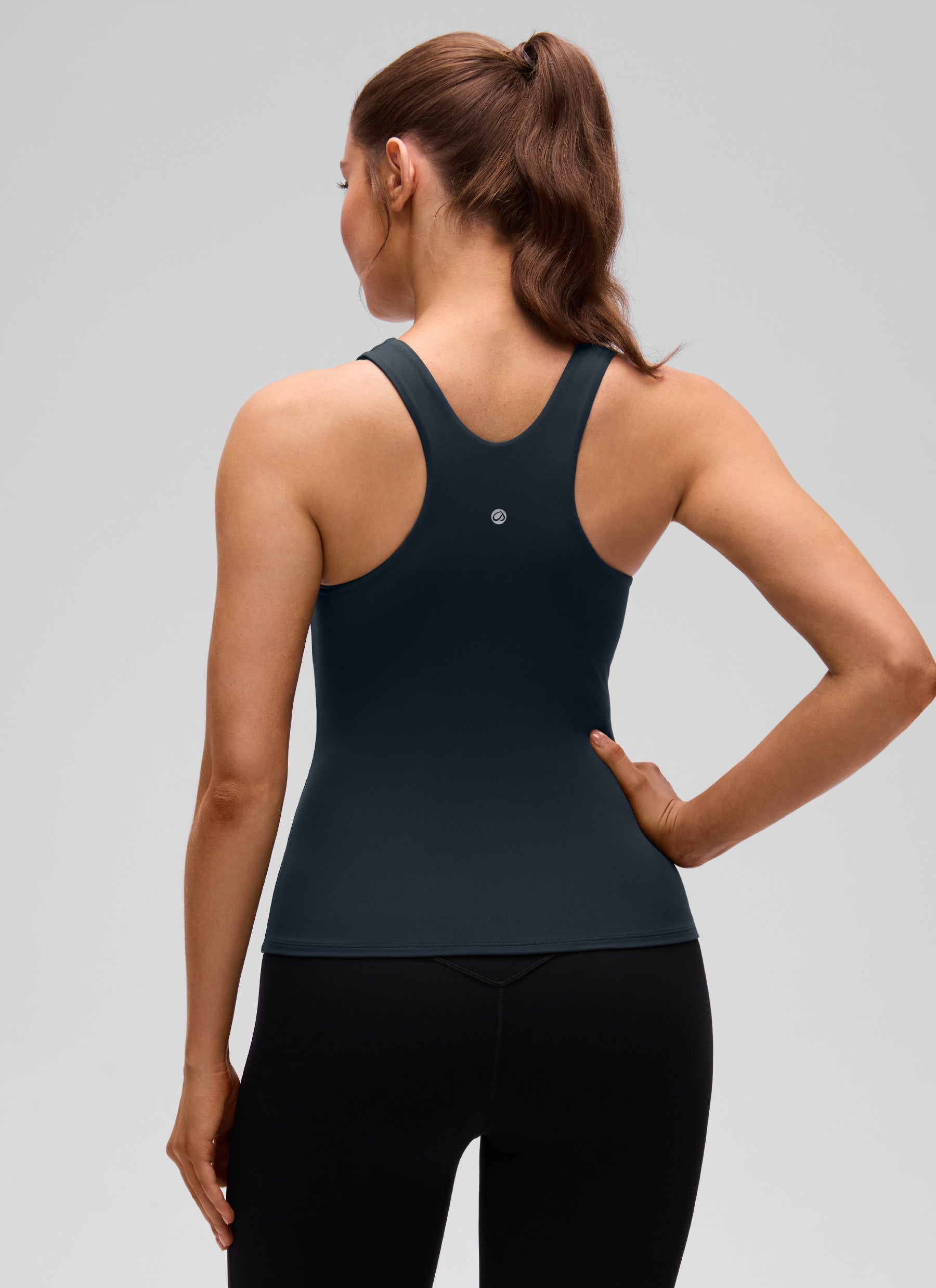Camiseta de tirantes deportiva de cuello alto con sujetador incorporado Butterluxe para mujer CRZ YOGA True Navy