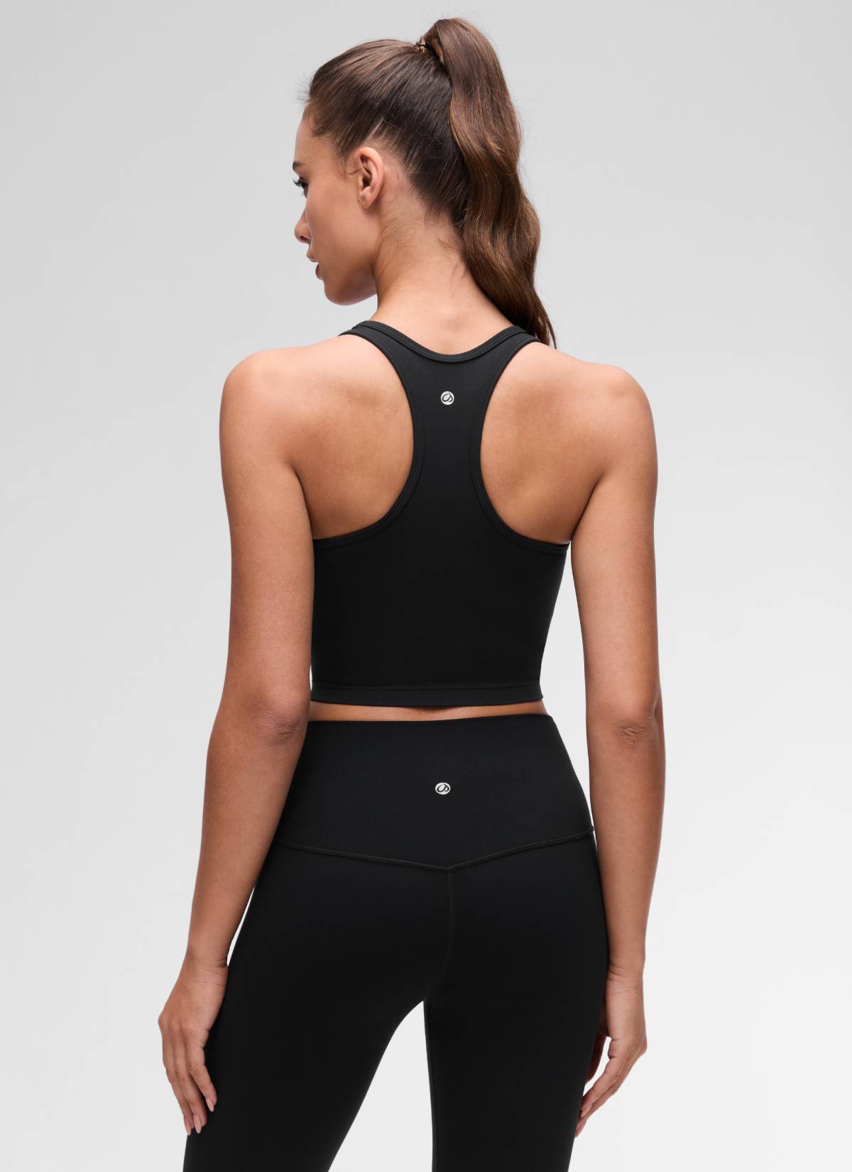 CRZ YOGA moteriška joga žemo palaikymo Butterluxe liemenėlė gilia apvalia iškirpte, Y formos nugara, juoda