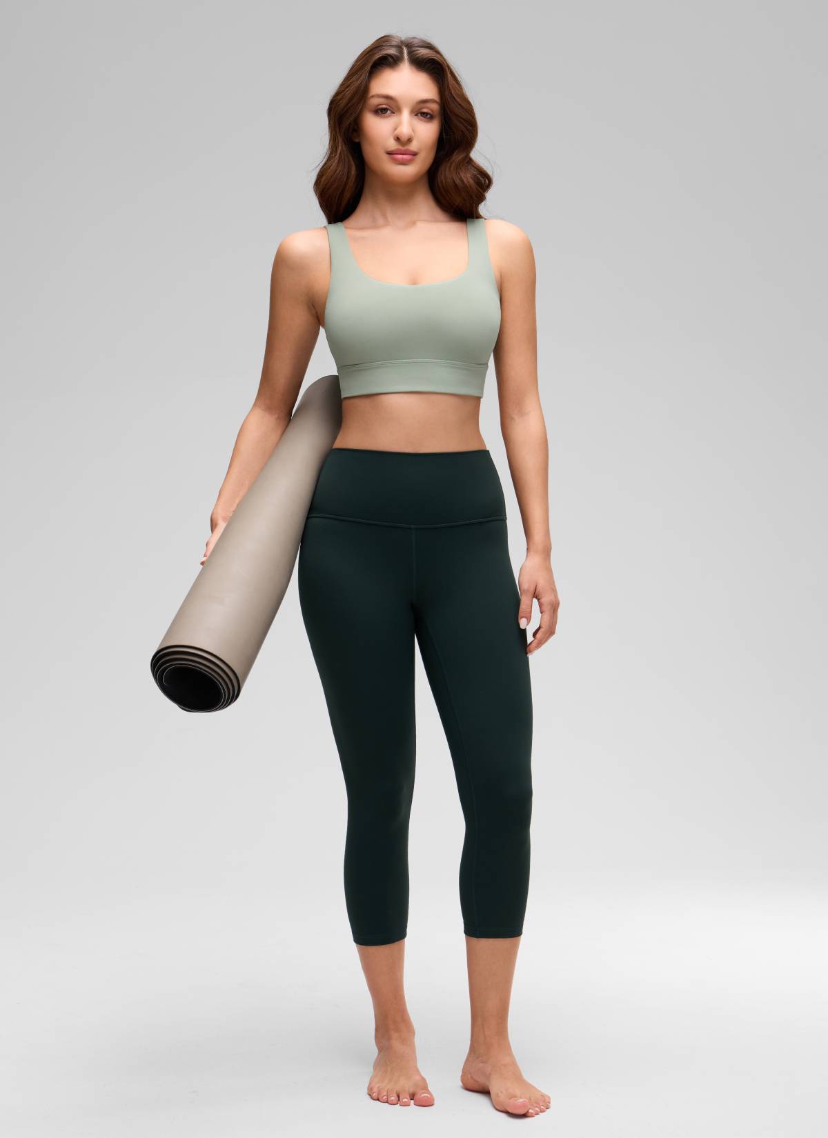 CRZ YOGA Women's Yoga Low Support Butterluxe Sport Bra U Back Longline Green Palm Court @model_info:Inga