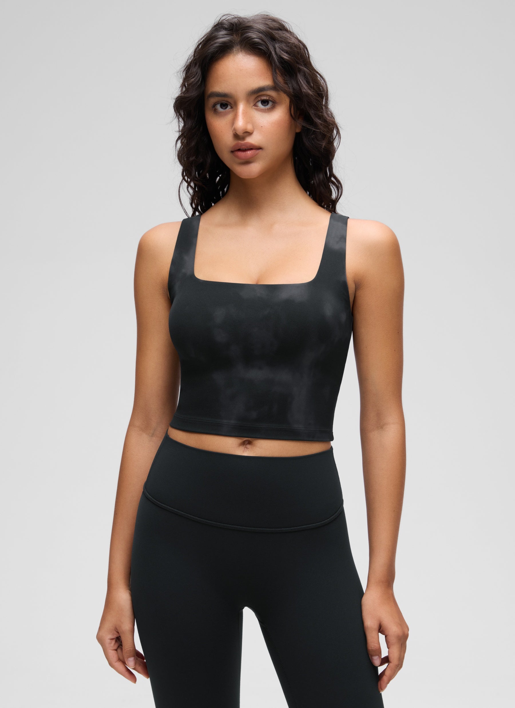 CRZ YOGA Reggiseno da yoga da donna Butterluxe a basso impatto, modello lungo con scollo quadrato Nero Fiori Tie-Dye