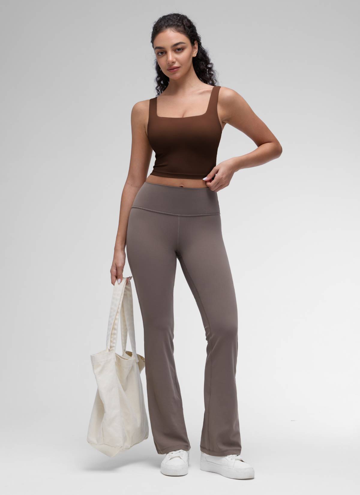 CRZ YOGA Reggiseno da yoga da donna Butterluxe a basso impatto, modello lungo con scollo quadrato Marrone Lava