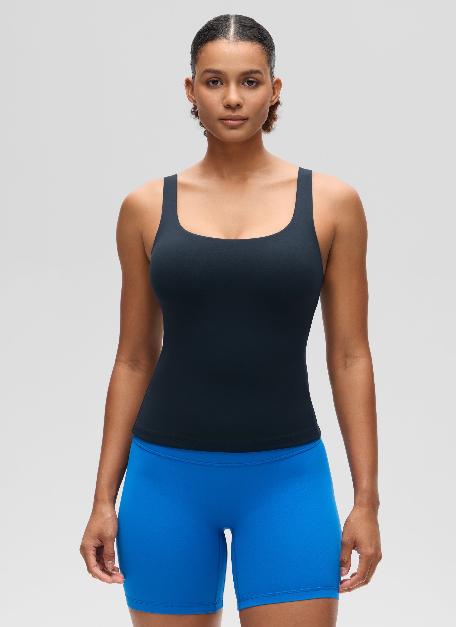 Top SlimFit da donna CRZ YOGA Butterluxe con reggiseno integrato e scollo a U True Navy