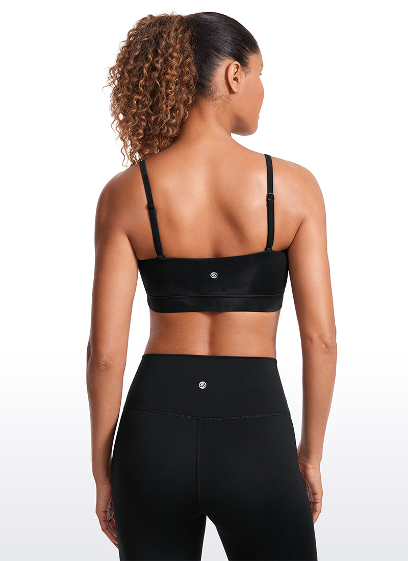 CRZ YOGA Sutien sport pentru femei Butterluxe cu bretele subțiri tip „spaghetti” reglabile, negru, cu imprimeu floral „tie-dye”
