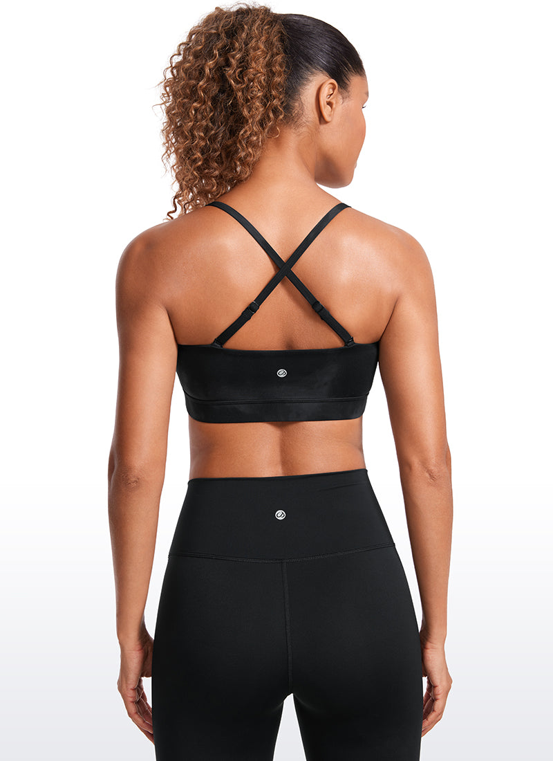 CRZ YOGA Sutien sport pentru femei Butterluxe cu bretele subțiri tip „spaghetti” reglabile, negru, cu imprimeu floral „tie-dye”