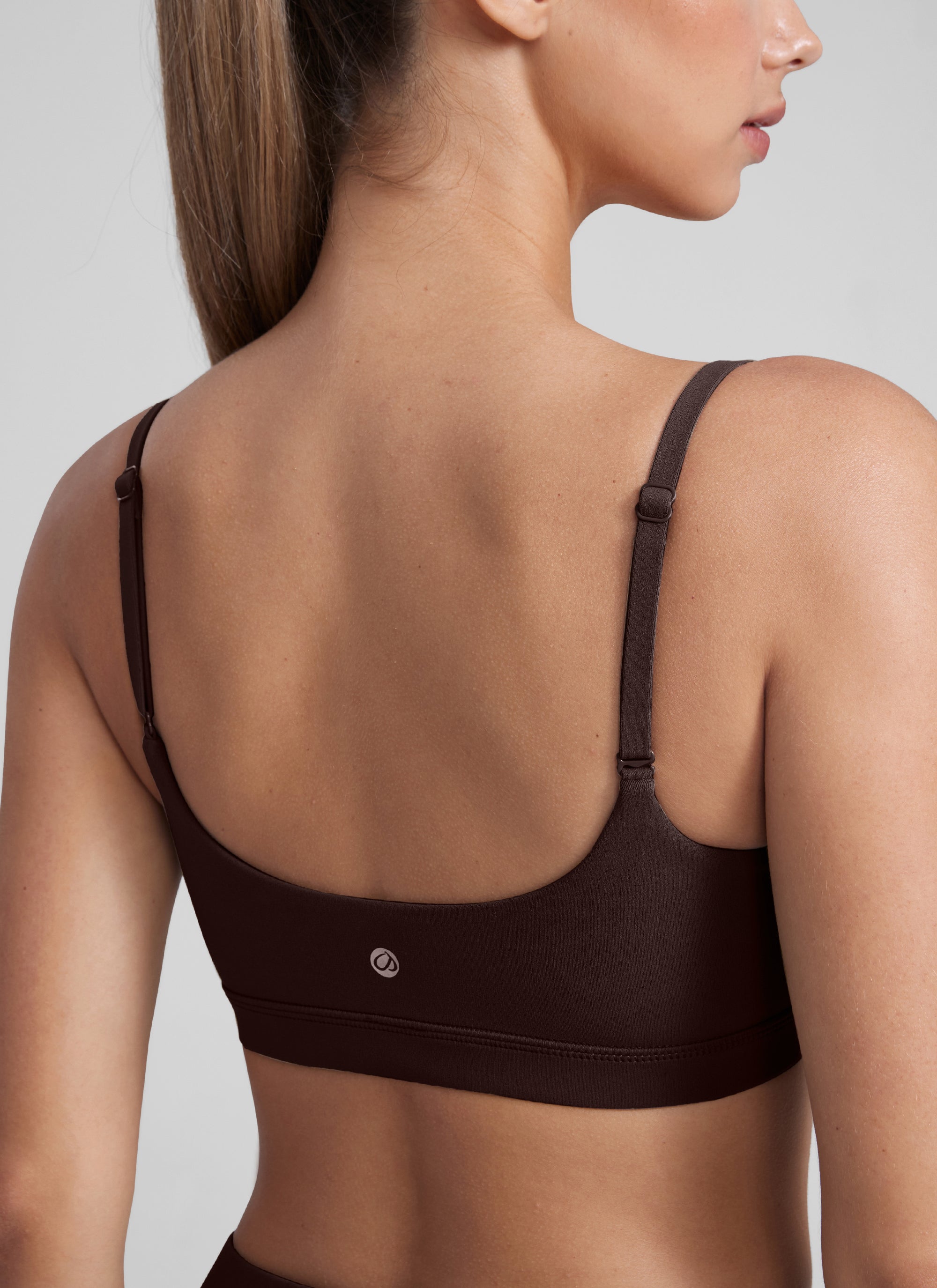 CRZ YOGA Reggiseno con scollo rotondo e spalline sottili regolabili Butterluxe da donna Hot Fudge Brown