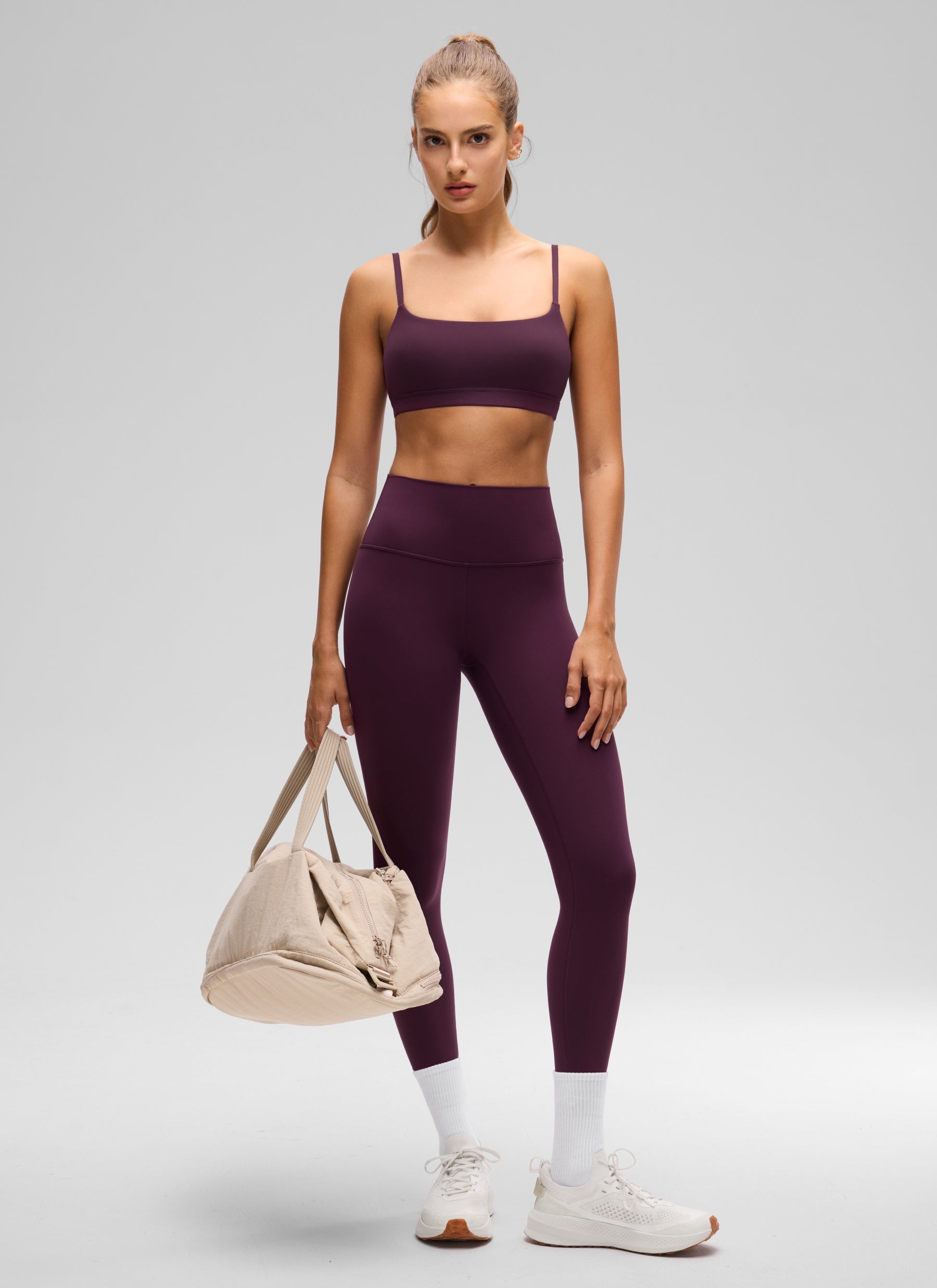 CRZ YOGA Reggiseno con scollo rotondo e spalline sottili regolabili Butterluxe da donna Viola Scuro