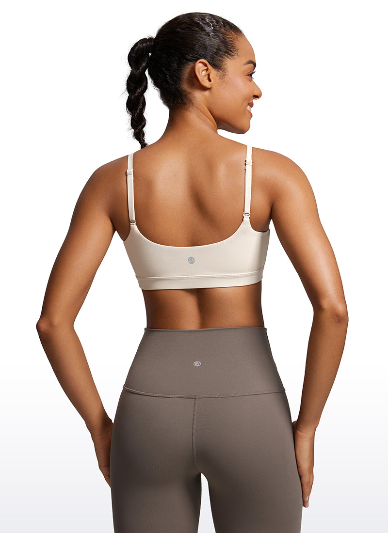 CRZ YOGA Sutien pentru femei Butterluxe, cu bretele subțiri reglabile și decolteu rotund, culoare Mojave Tan