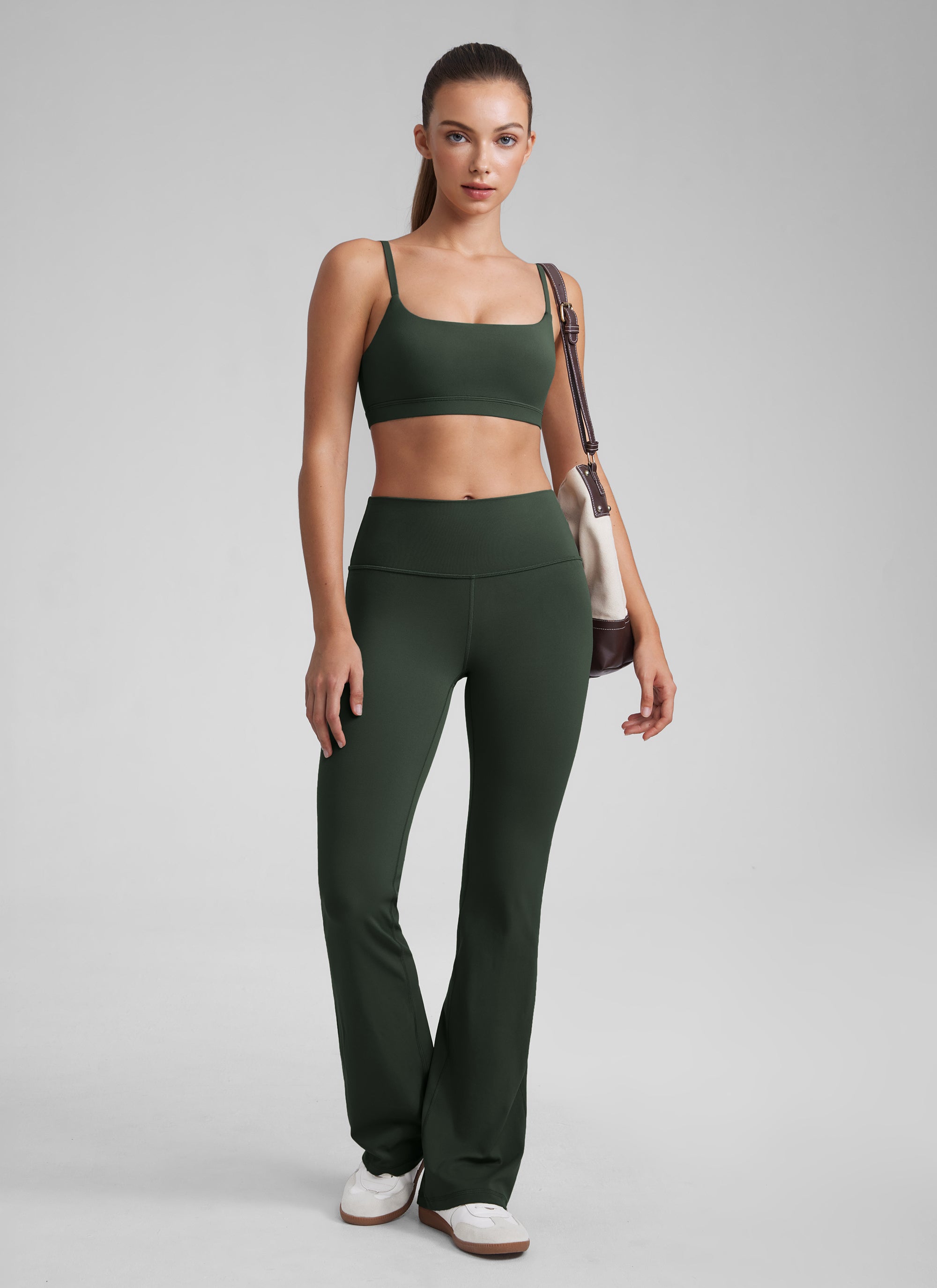 CRZ YOGA Reggiseno con scollo rotondo e spalline sottili regolabili Butterluxe da donna Verde Leggendario