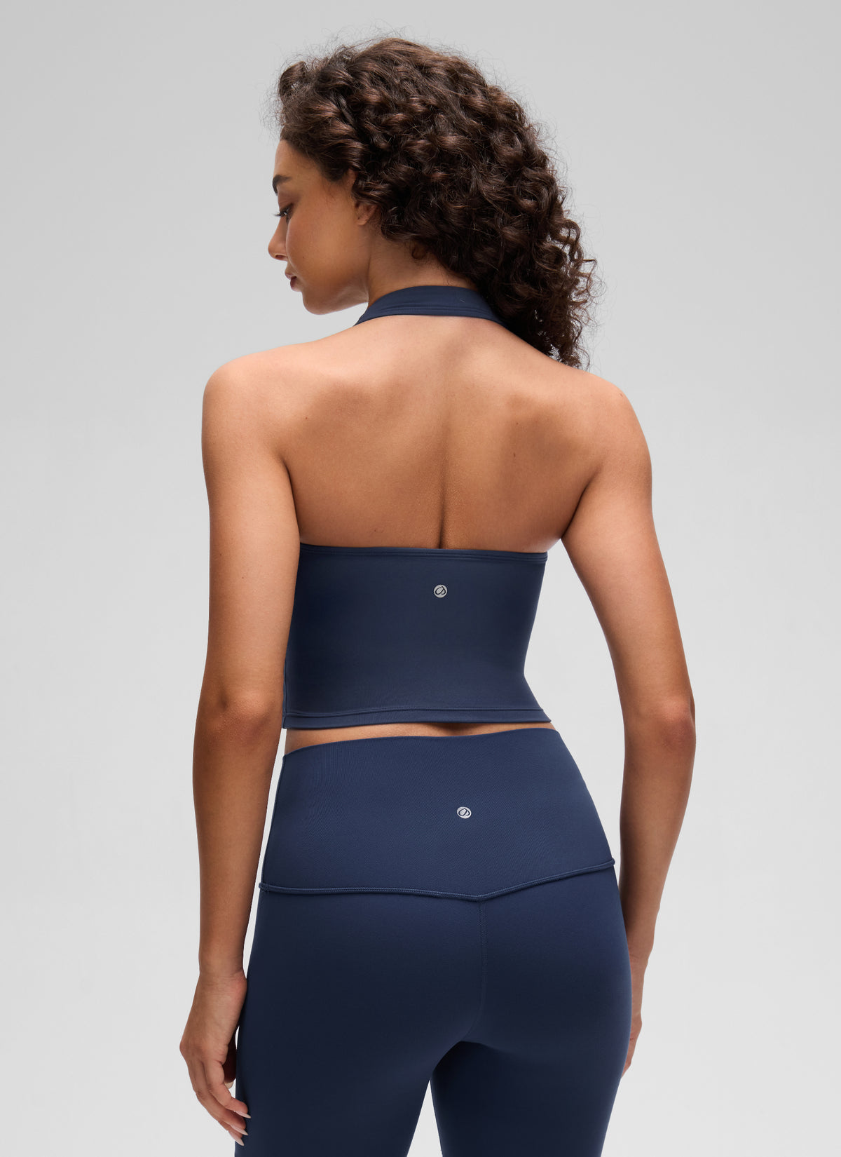 CRZ YOGA Top corto deportivo tipo halter Butterluxe de tiro largo para mujer Azul club @model_info:A