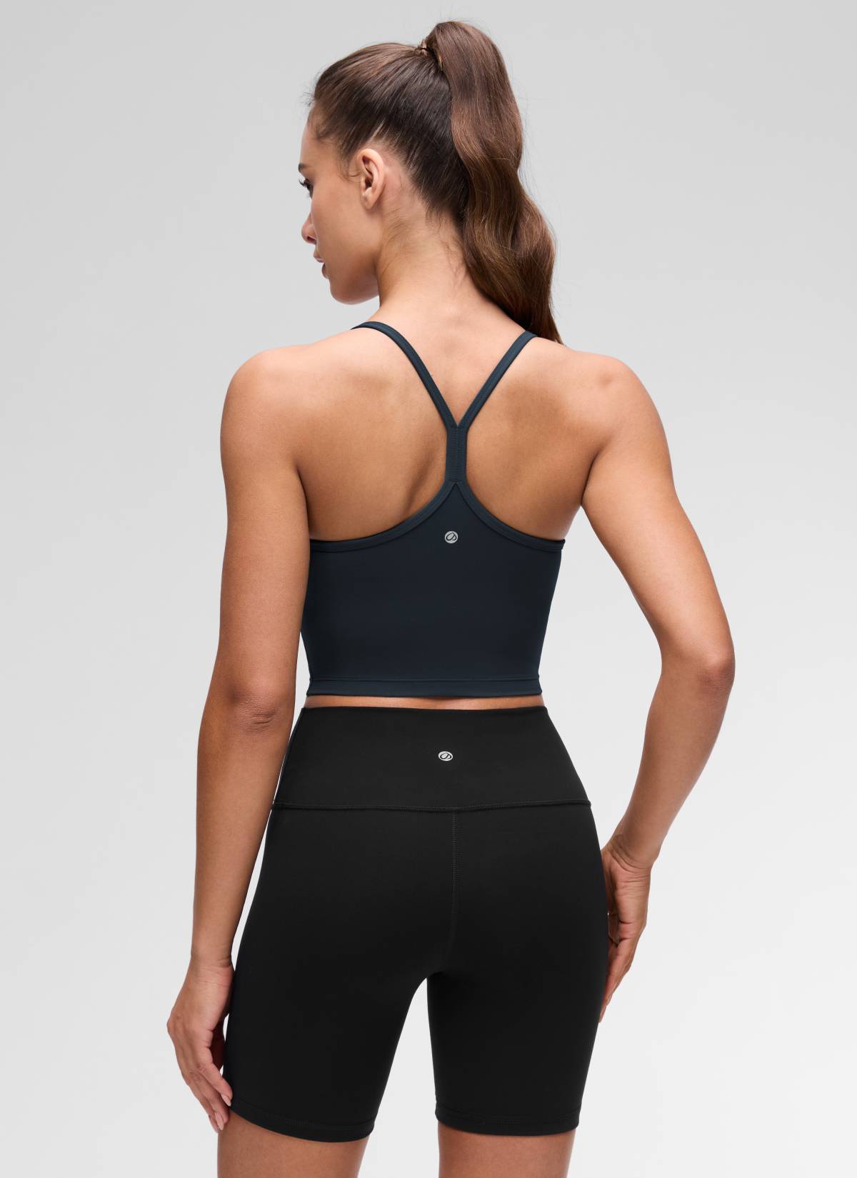 CRZ YOGA moteriška ilginta Butterluxe sportinė liemenėlė ir trumpa palaidinė su Y formos nugara, tamsiai mėlynos spalvos (True Navy)