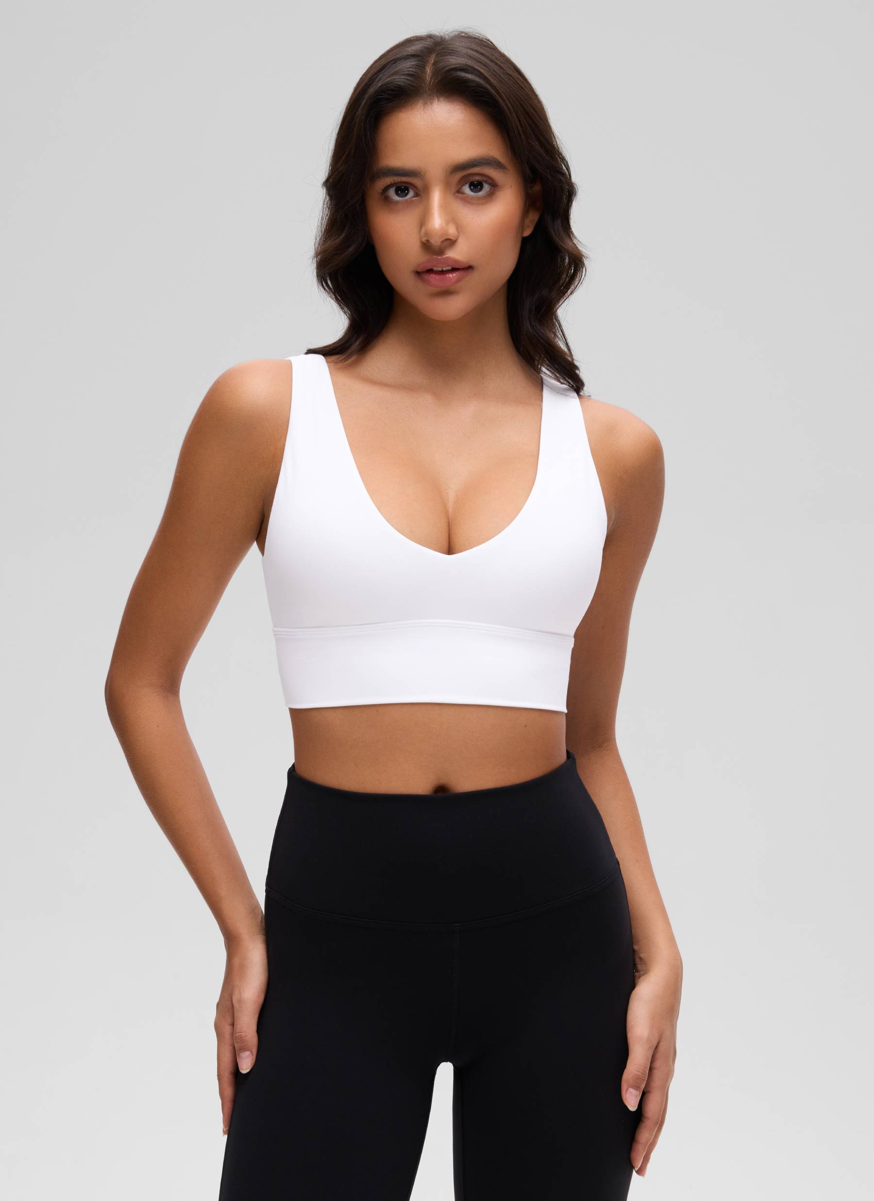 CRZ YOGA Women's Light Support Butterluxe Yoga Bra Longline U back V Neck White @model_info:Liss