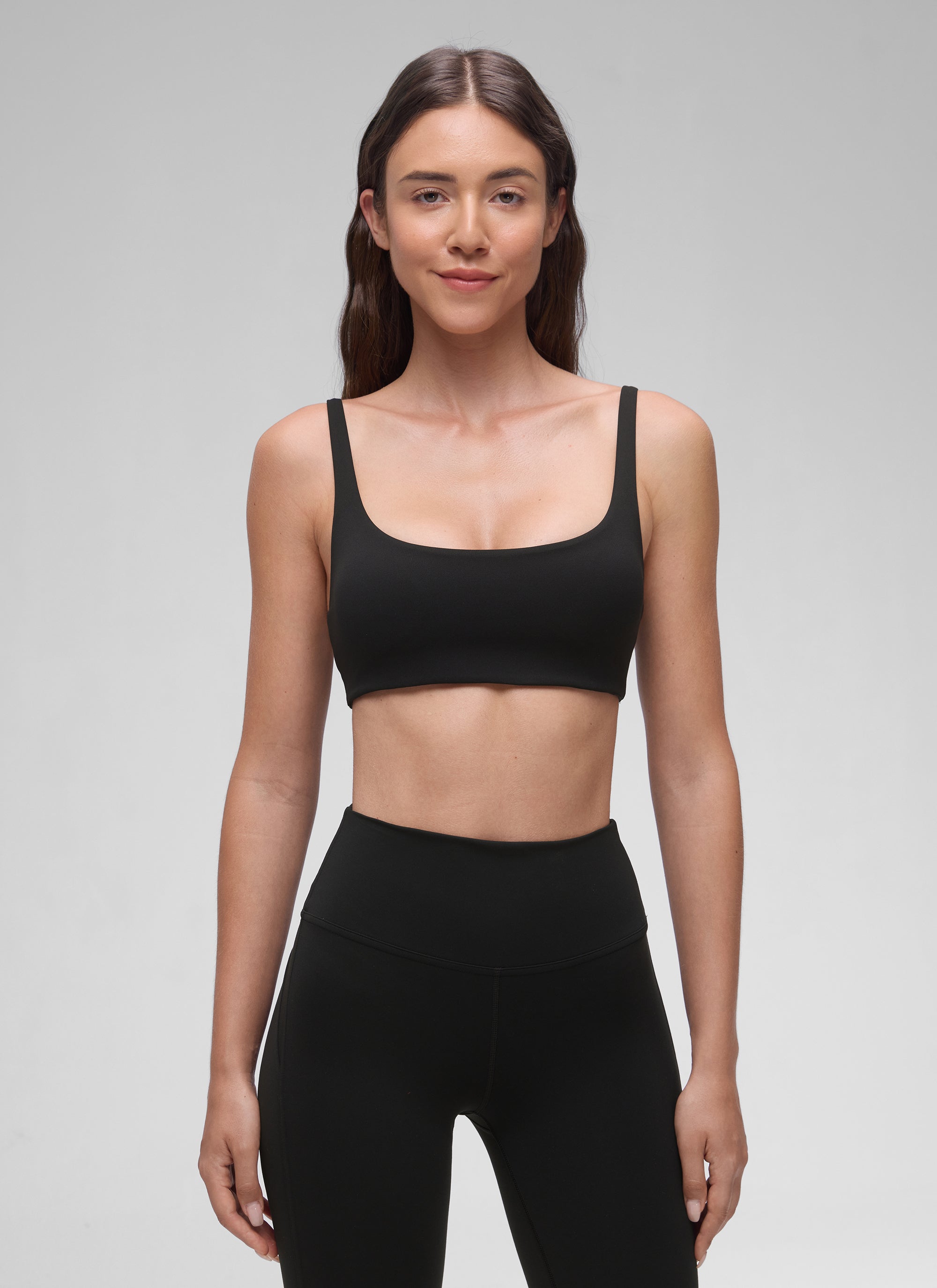 CRZ YOGA – damski stanik typu cami z wyściółką i kwadratowym dekoltem Butterluxe, kolor czarny
