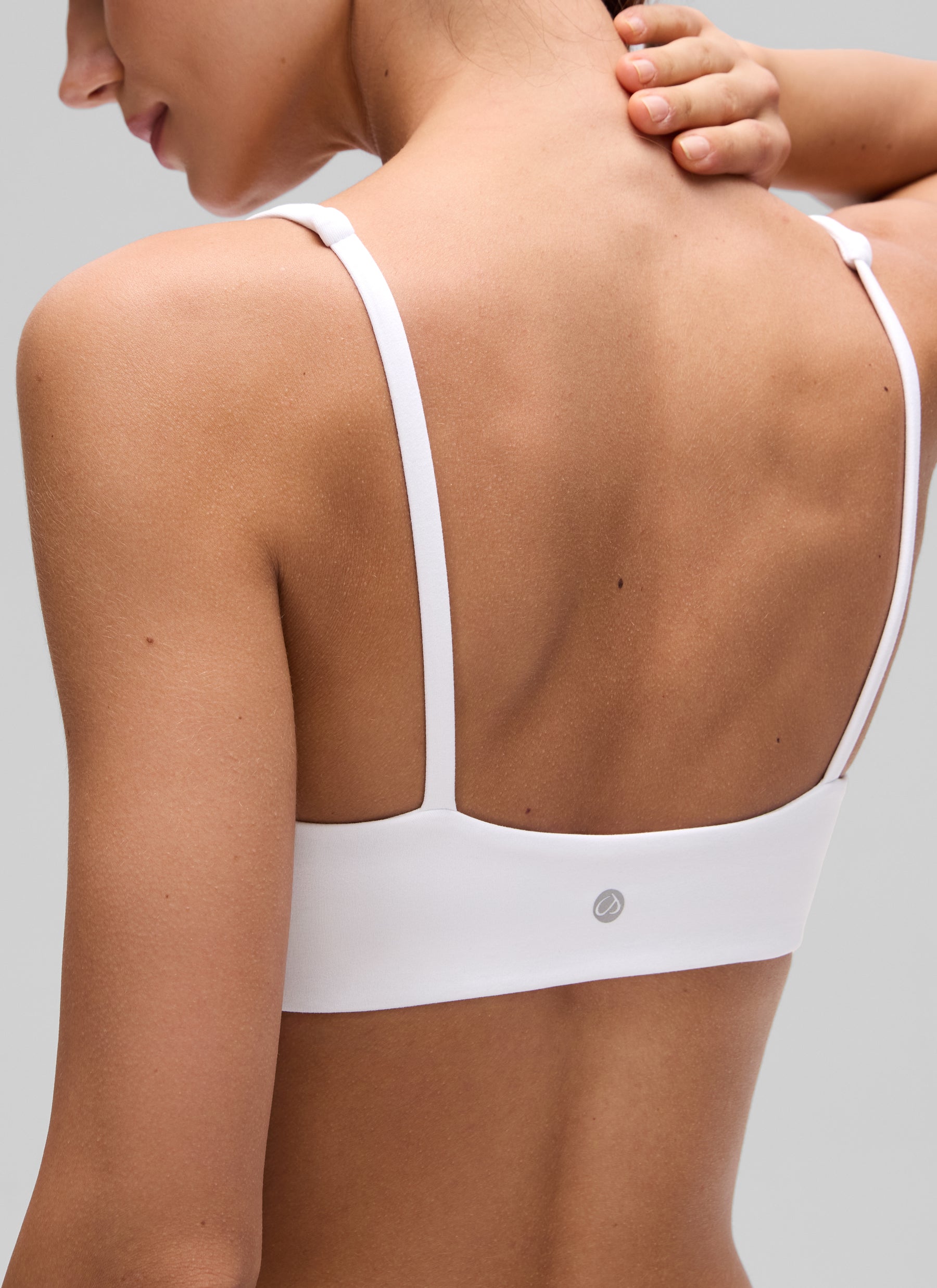CRZ YOGA – damski biustonosz typu mini z wyściółką i kwadratowym dekoltem, model „Butterluxe”, kolor biały