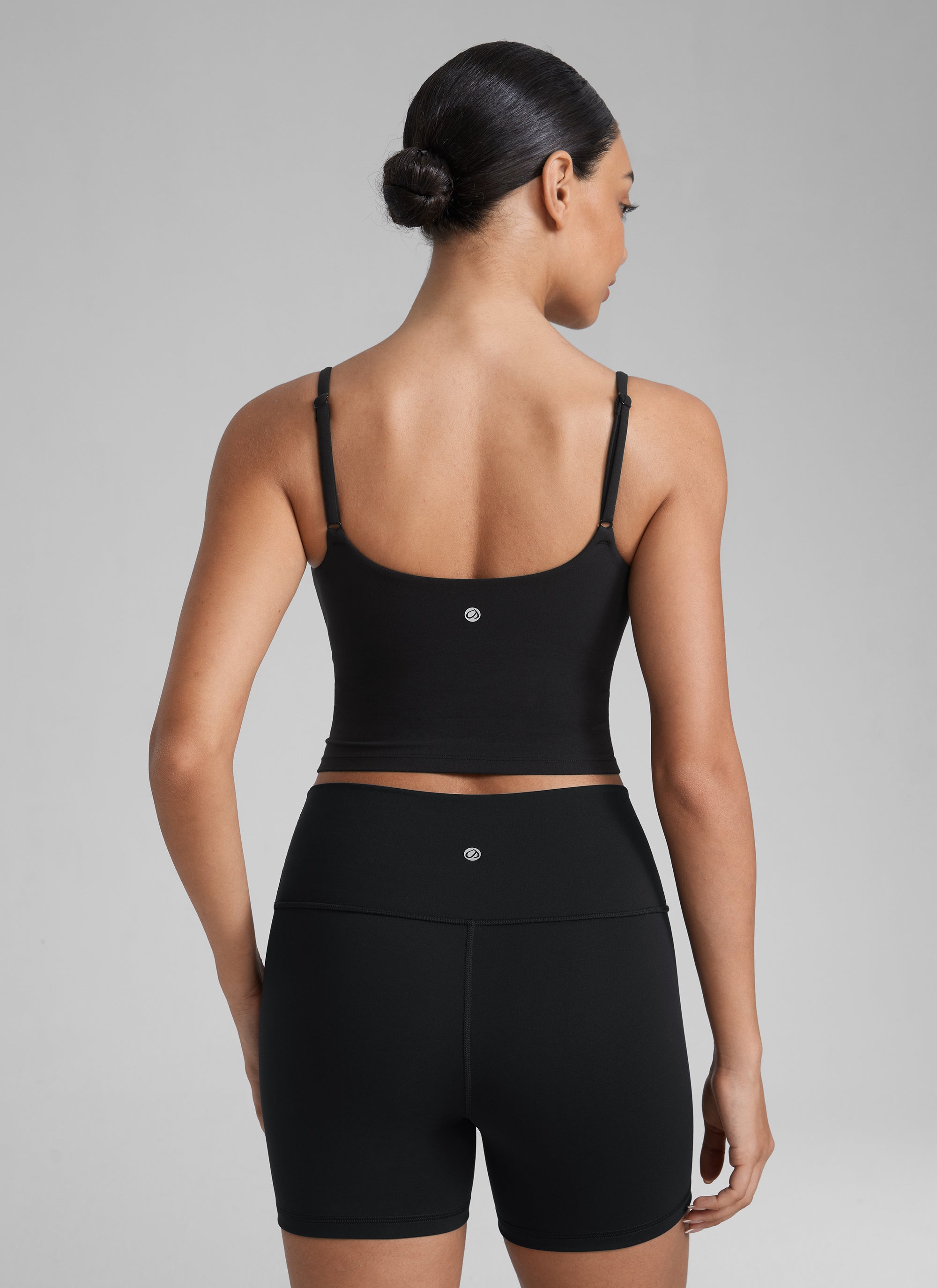 CRZ YOGA Dames Butterlift Yoga Longline sport-bh met ronde hals en U-rug, Zwart