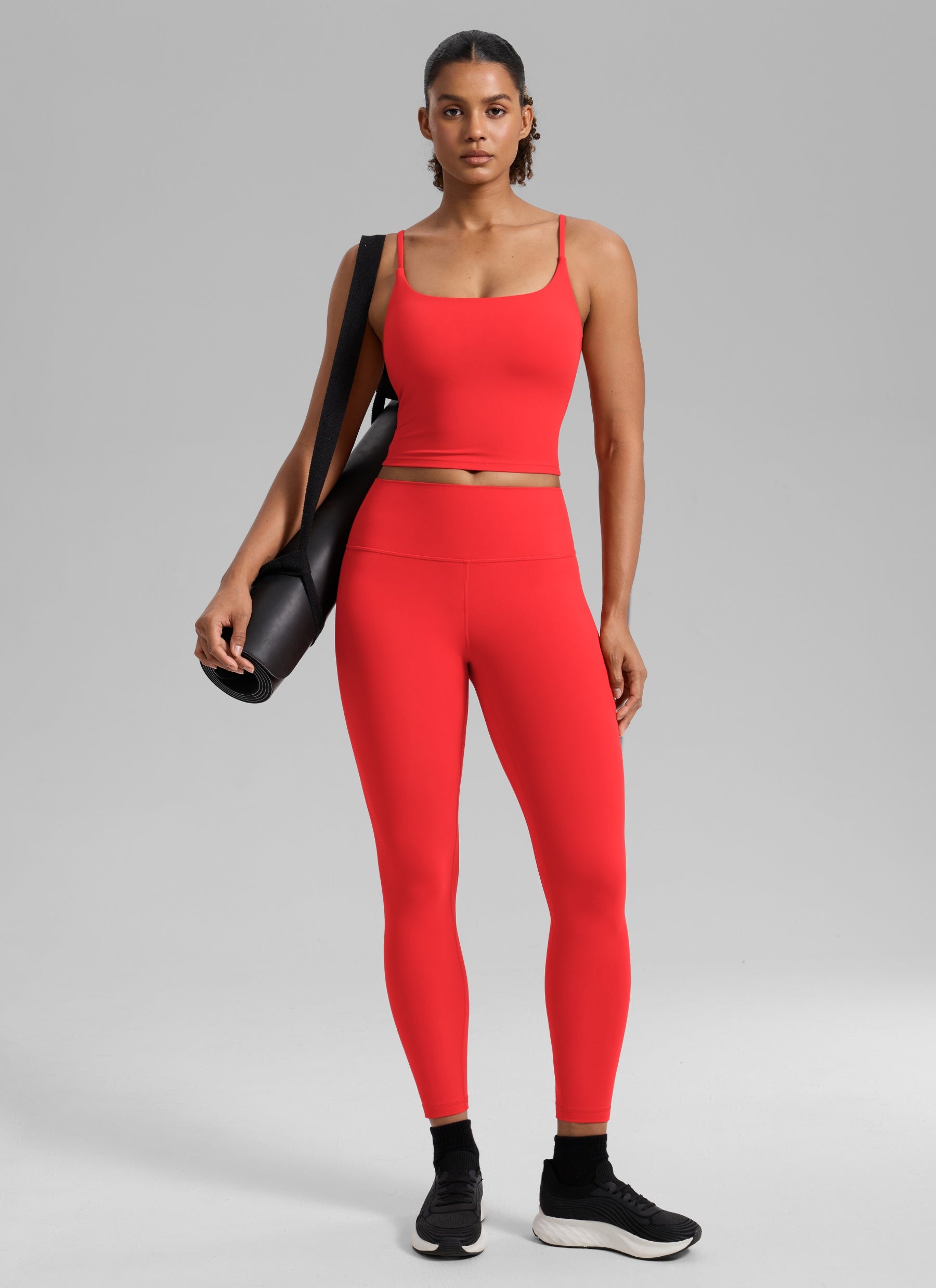 CRZ YOGA Dames Butterlift Yoga Longline Sport-bh met ronde hals en U-rug Dieprood