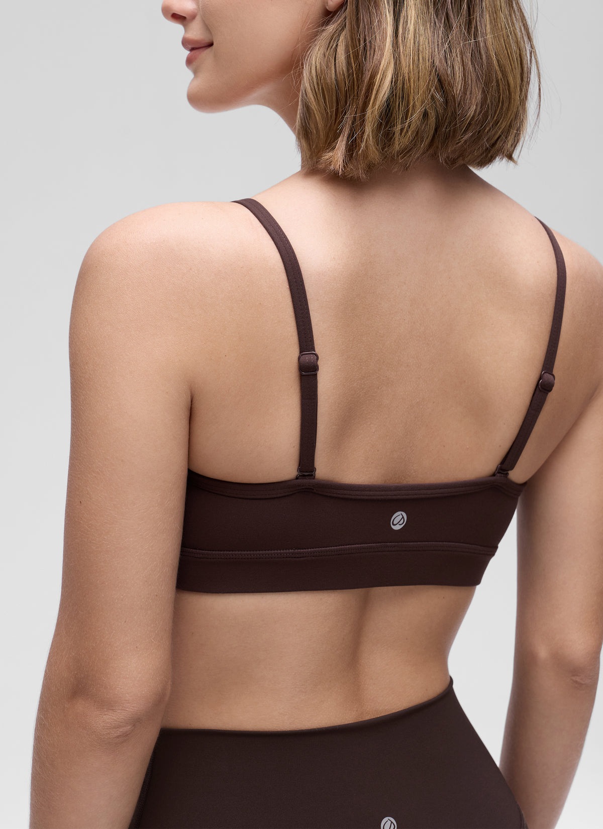CRZ YOGA Butterluxe Womens V Neck Camisole Yoga Padded Sports Bra Hot Fudge Brown @model_info:Jaynne