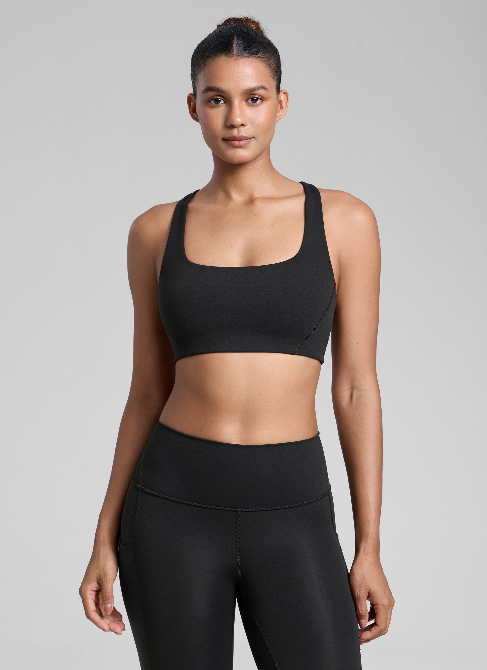 CRZ YOGA Dames Butterlift Dubbel gevoerde Yoga Sportbeha met rechte hals Zwart