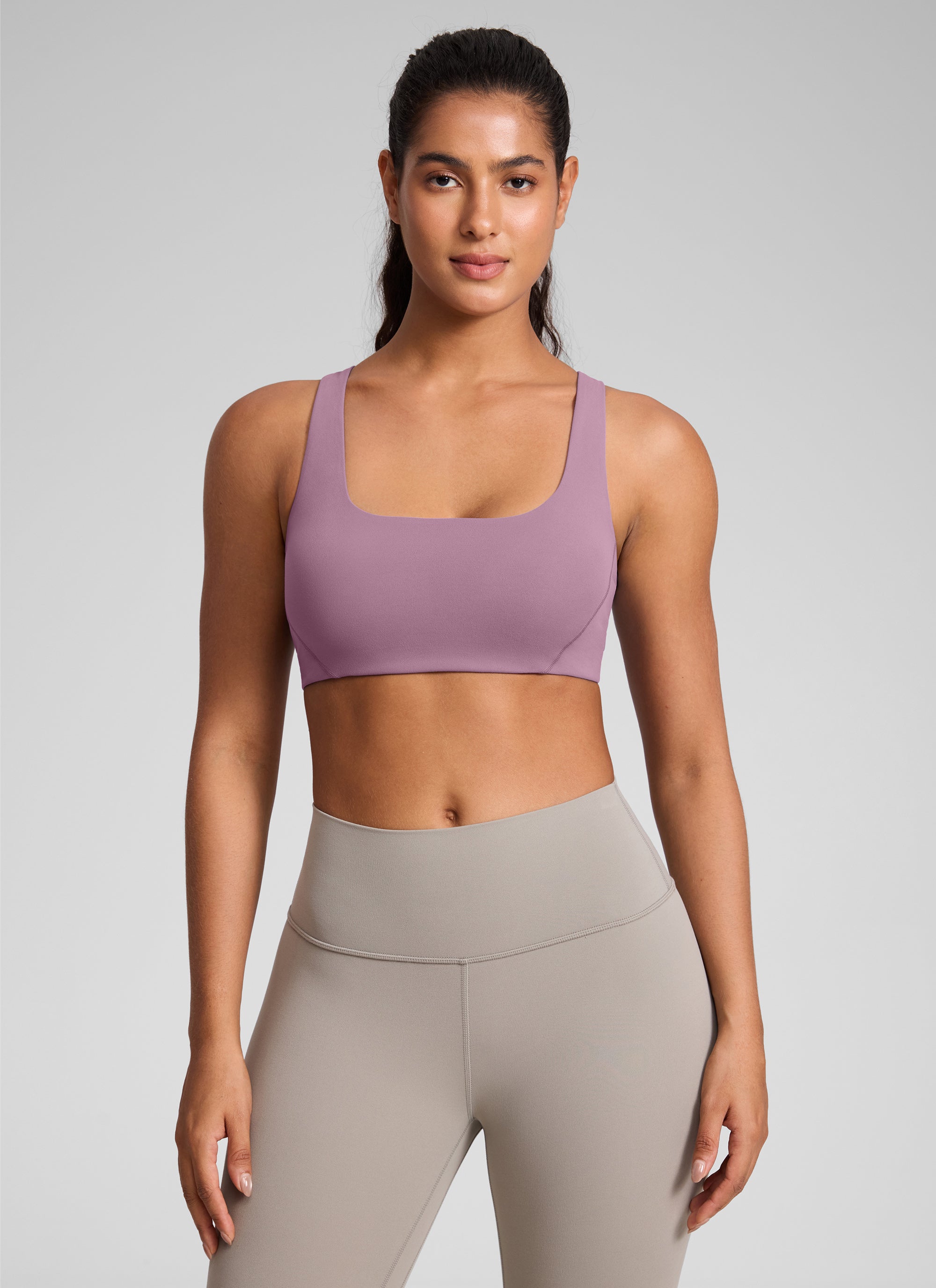 CRZ YOGA Dames Butterlift Dubbel gevoerde Yoga Sportbeha met rechte halslijn, Light Lavender