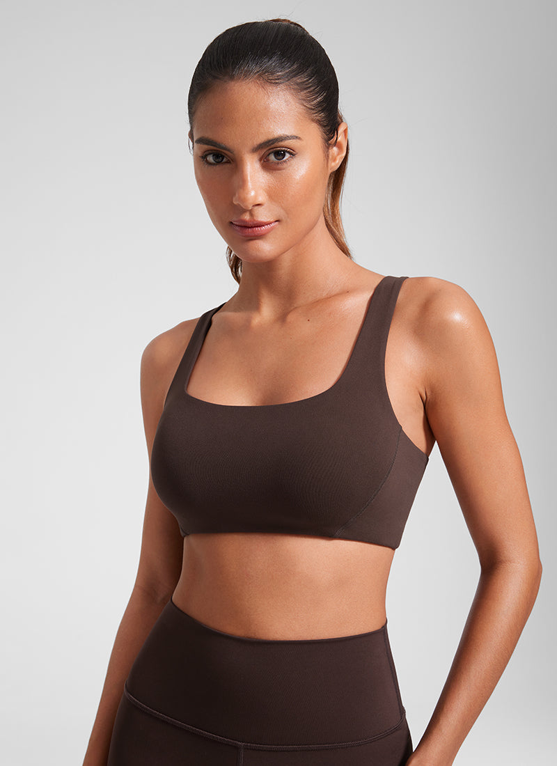 CRZ YOGA Dames Butterlift Dubbel gevoerde Yoga Sportbeha met rechte halslijn, Hot Fudge Brown