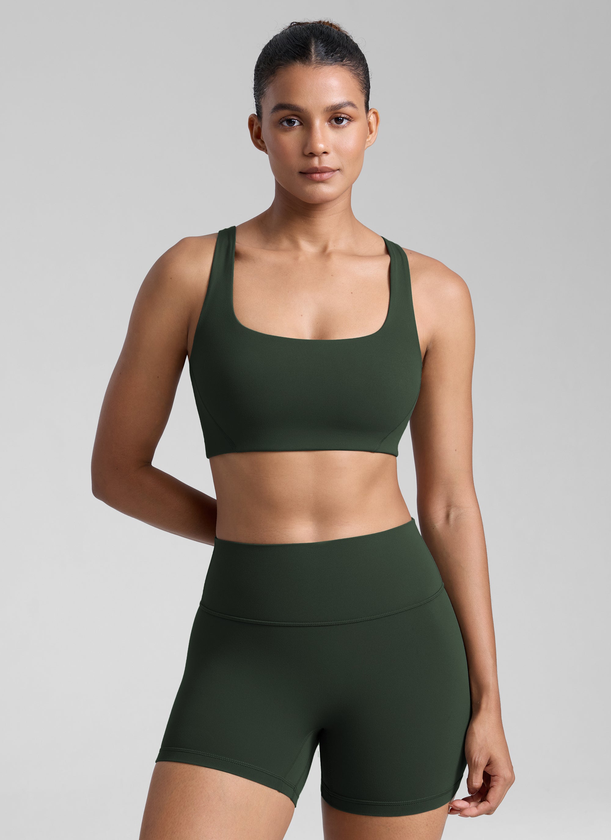 CRZ YOGA Dames Butterlift Dubbel gevoerde Yoga Sportbeha met rechte halslijn, Legend Green