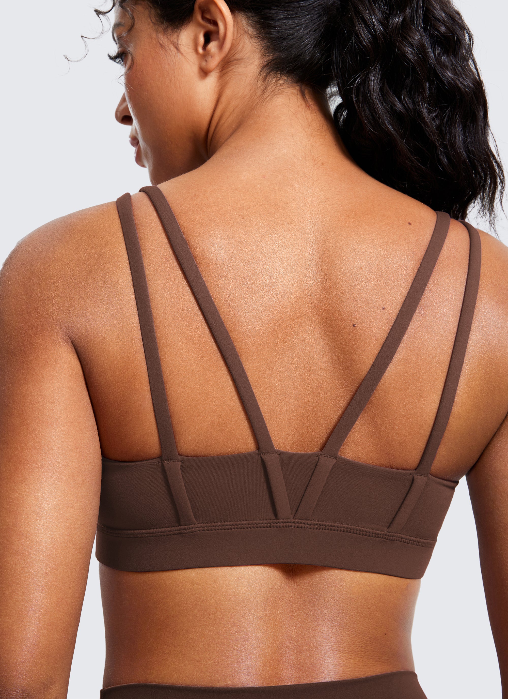 Soutien-gorge de yoga Butterluxe à bretelles et col en V avec bonnet moulé pour femme Brun café