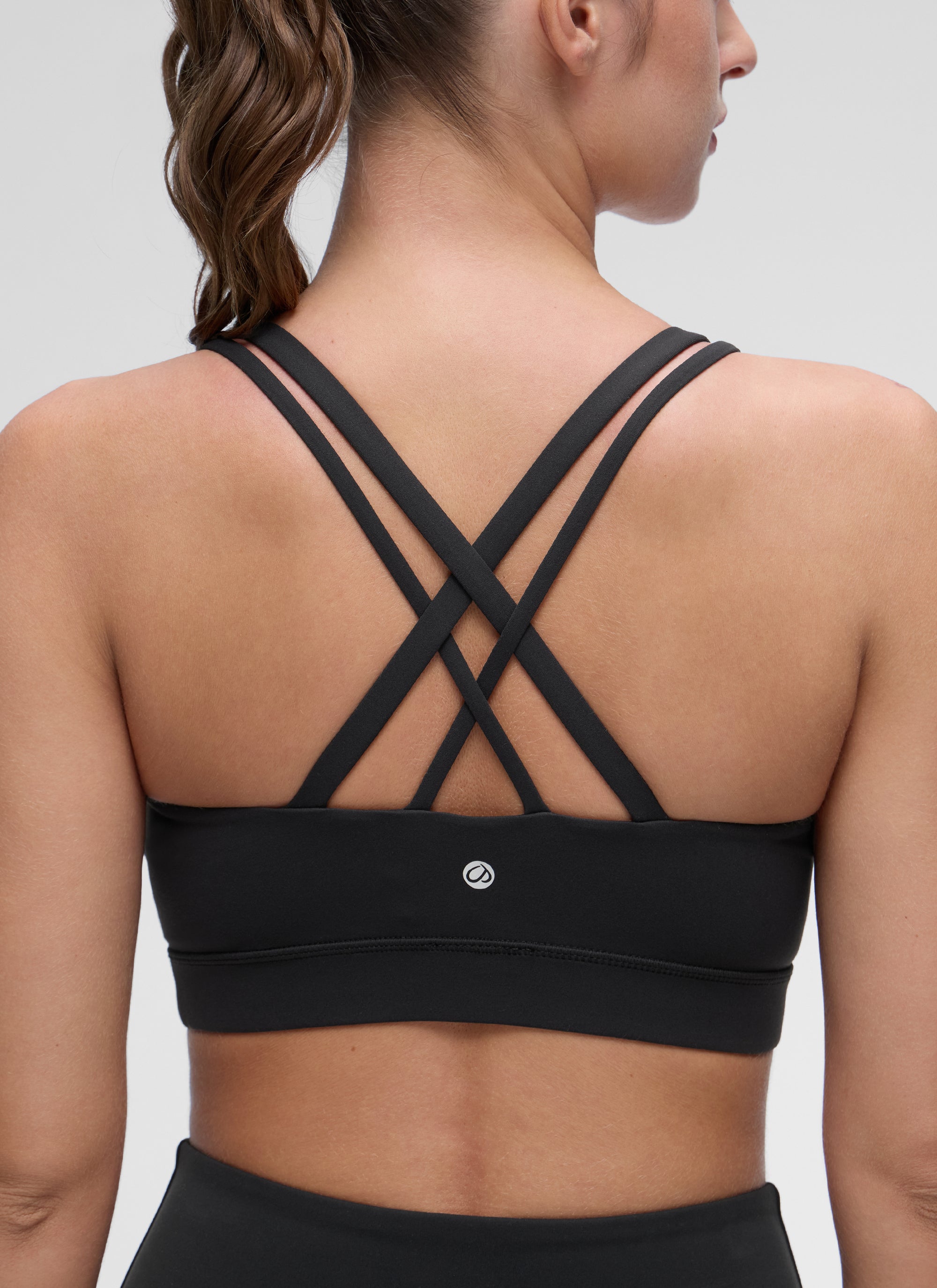 CRZ YOGA Women's Yoga Light Support Double Strap Mold Sport Bra Black @model_info:Marina