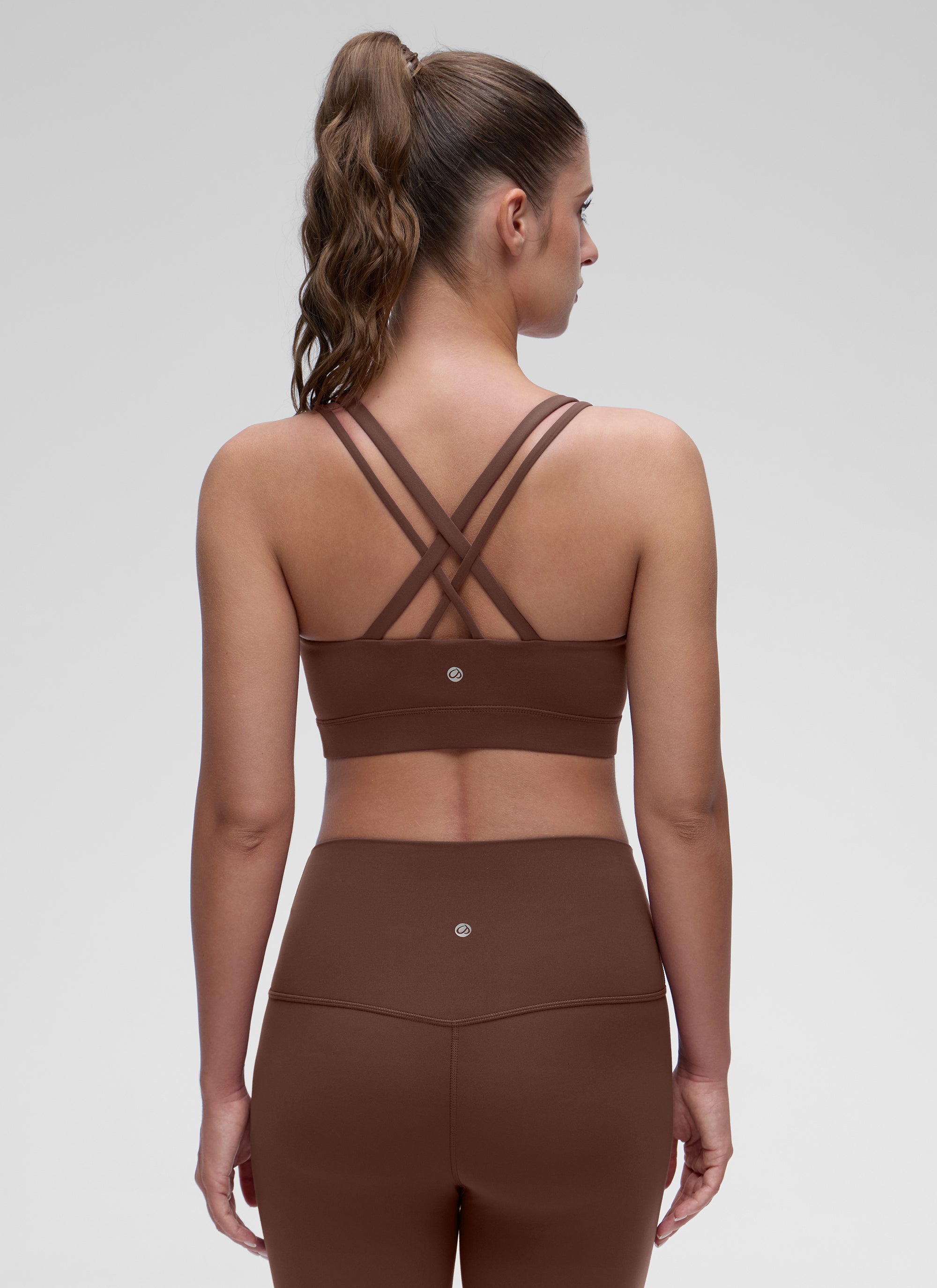 CRZ YOGA Women's Yoga Light Support Double Strap Mold Sport Bra Coffee Brown @model_info:Marina
