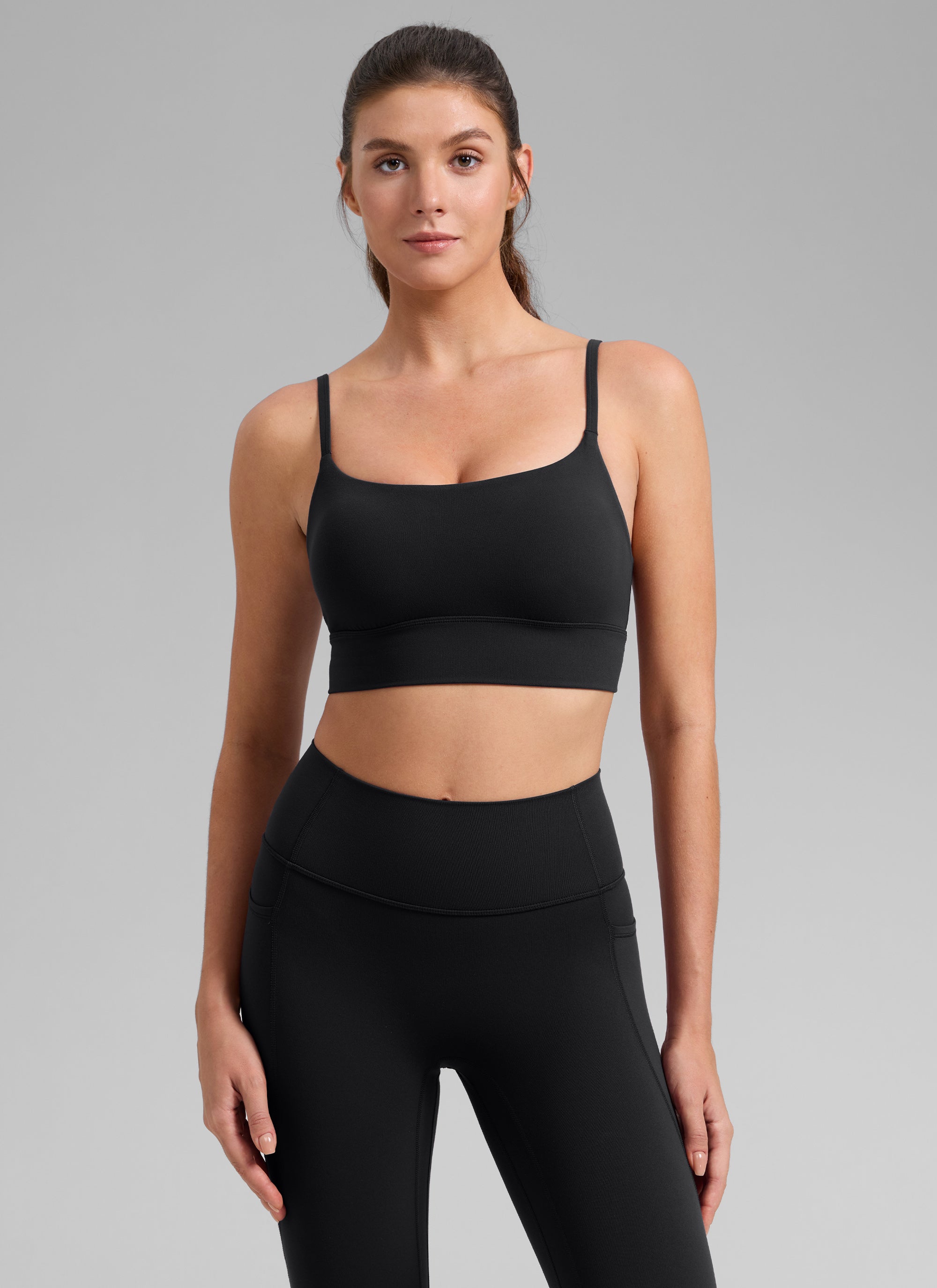 CRZ YOGA Reggiseno sportivo da yoga da donna Butterlift lungo con reggiseno integrato, nero