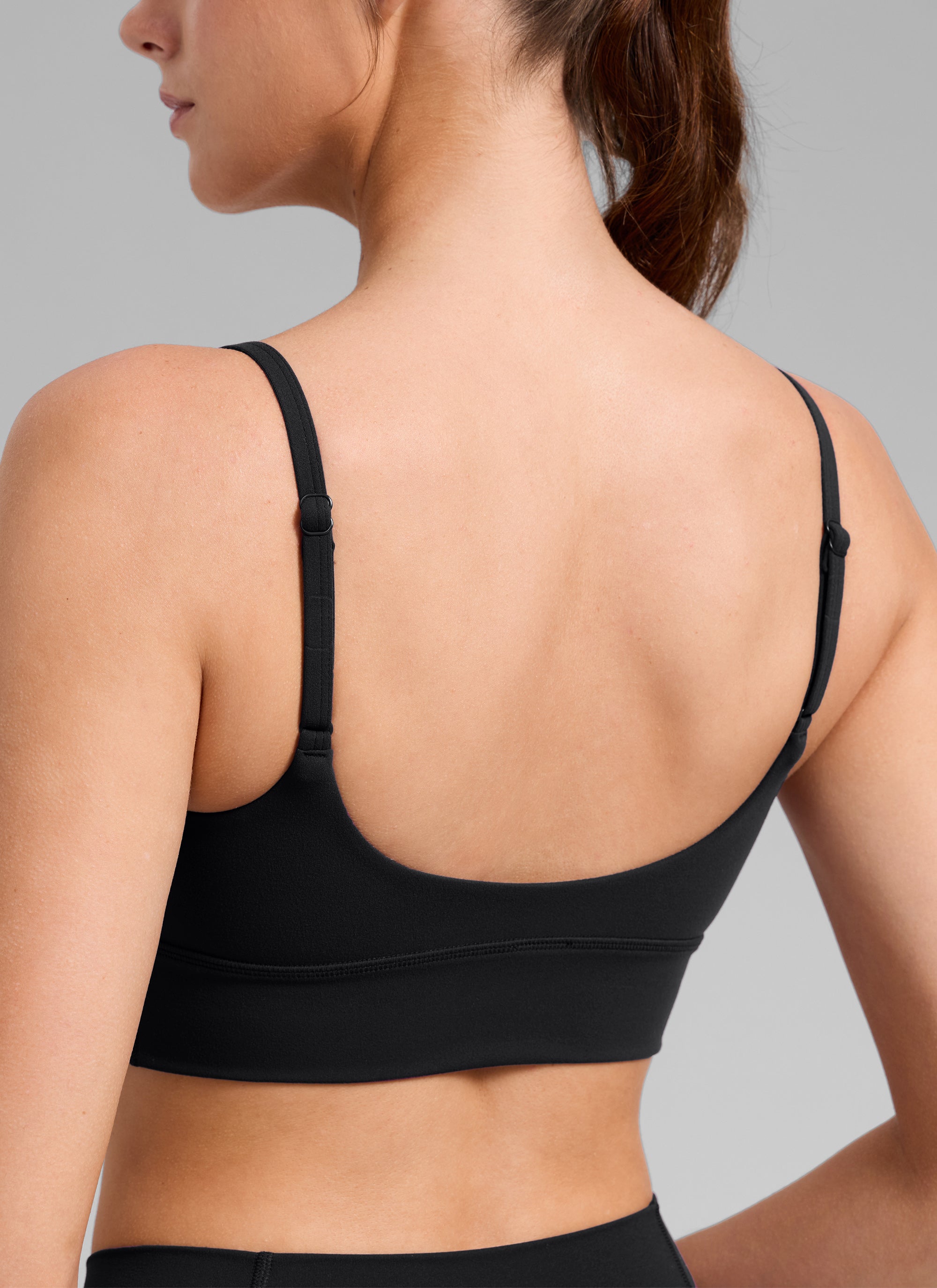 CRZ YOGA Reggiseno sportivo da yoga da donna Butterlift lungo con reggiseno integrato, nero