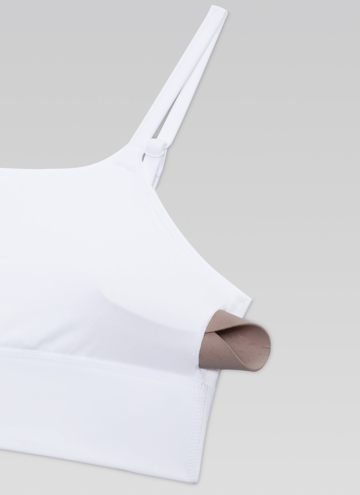 CRZ YOGA Reggiseno sportivo da yoga da donna " Butterlift " con reggiseno integrato, modello longline, bianco @model_info:DETAIL