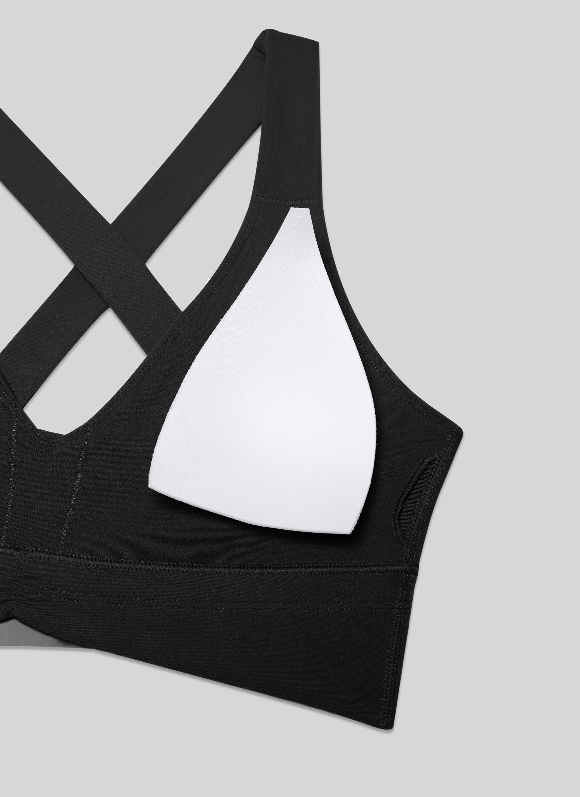 Sujetador de yoga de sujeción ligera con cuello en V y fruncido Butterluxe para mujer Negro