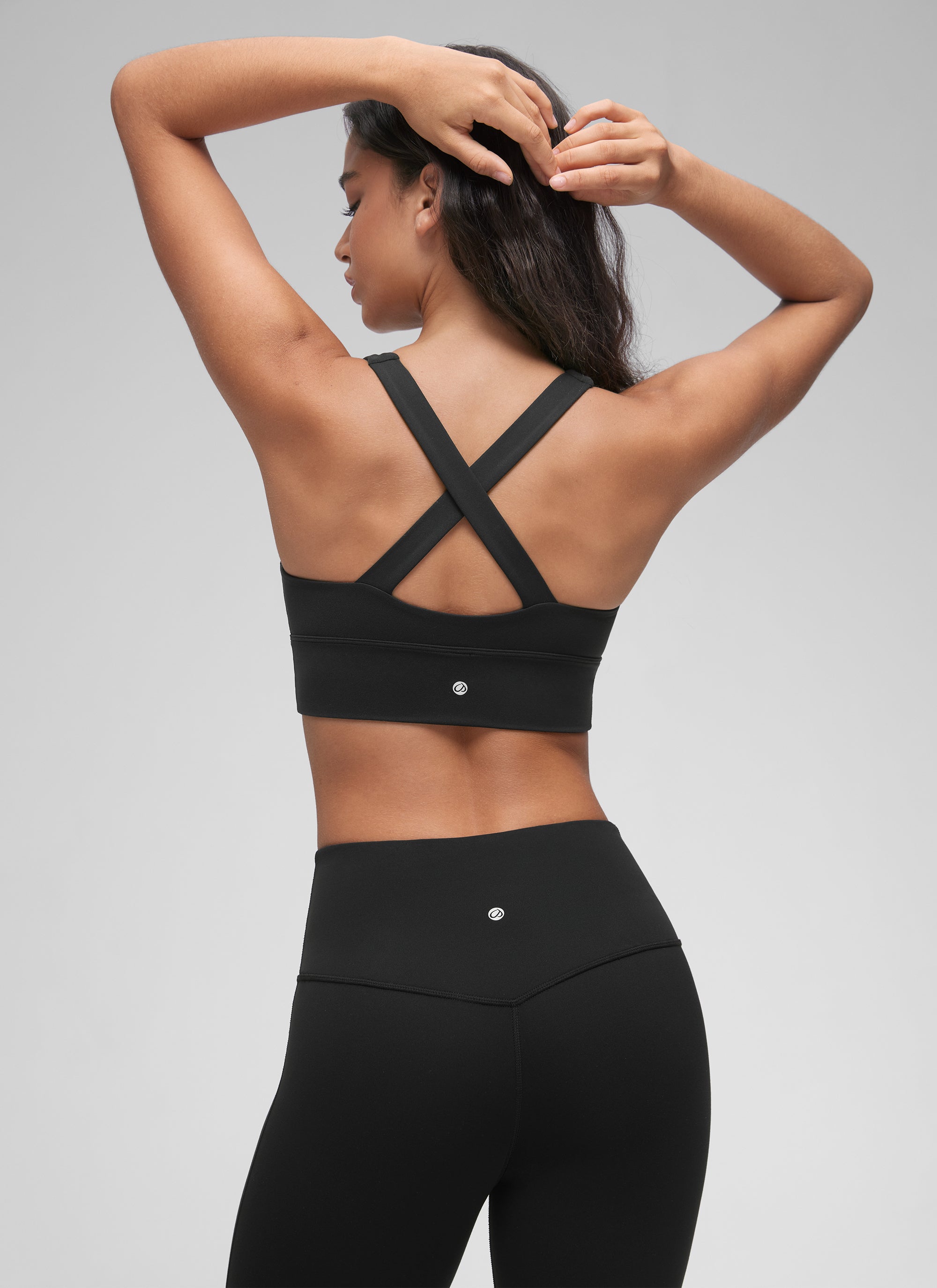 CRZ YOGA Women's Light Support Butterluxe Yoga Bra Ruched V Neck Black @model_info:Winma