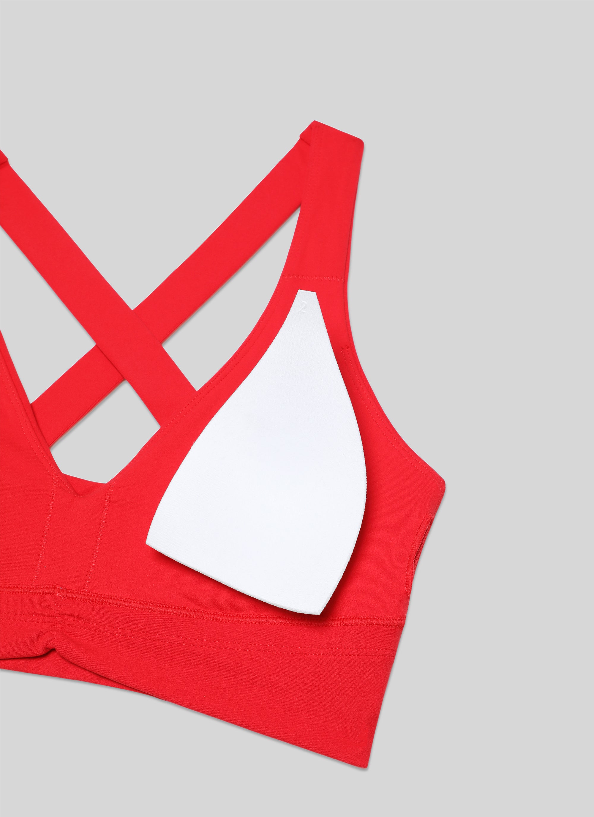 Sujetador de yoga de sujeción ligera con cuello en V y fruncido Butterluxe para mujer Rojo Oscuro