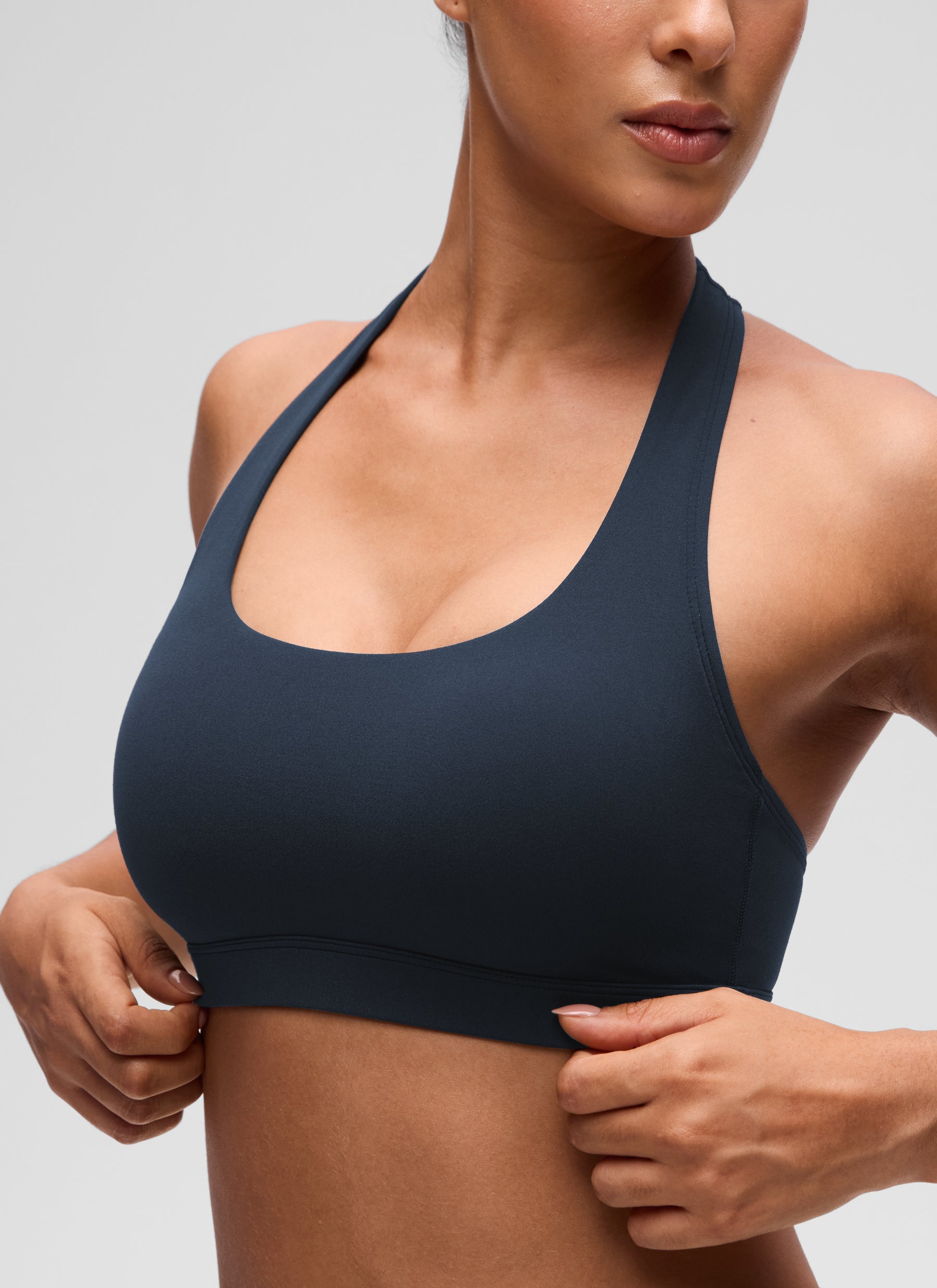 CRZ YOGA Womens Yoga Scoop Neck Padded Open Back Sports Bras True Navy @model_info:C