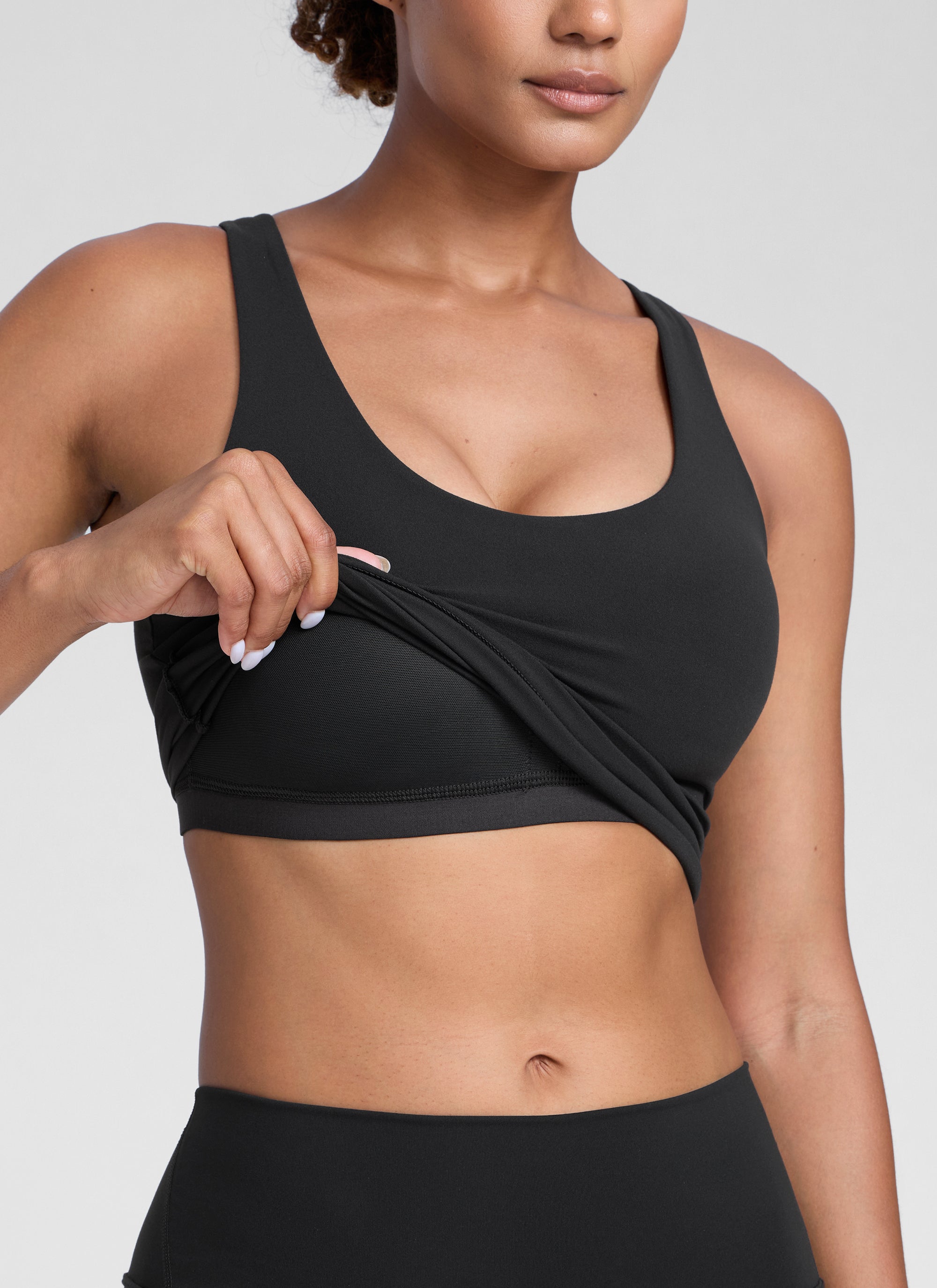 CRZ YOGA Dames Butterlift Racerback U-hals Yoga Tanktop met ingebouwde bh Zwart