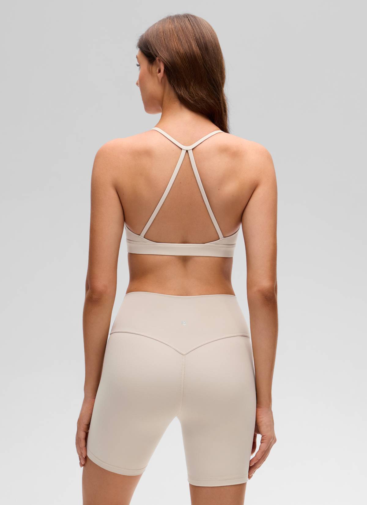Soutien-gorge de sport CRZ YOGA Butterluxe pour femme, col rond dégagé, dos croisé, beige Mojave