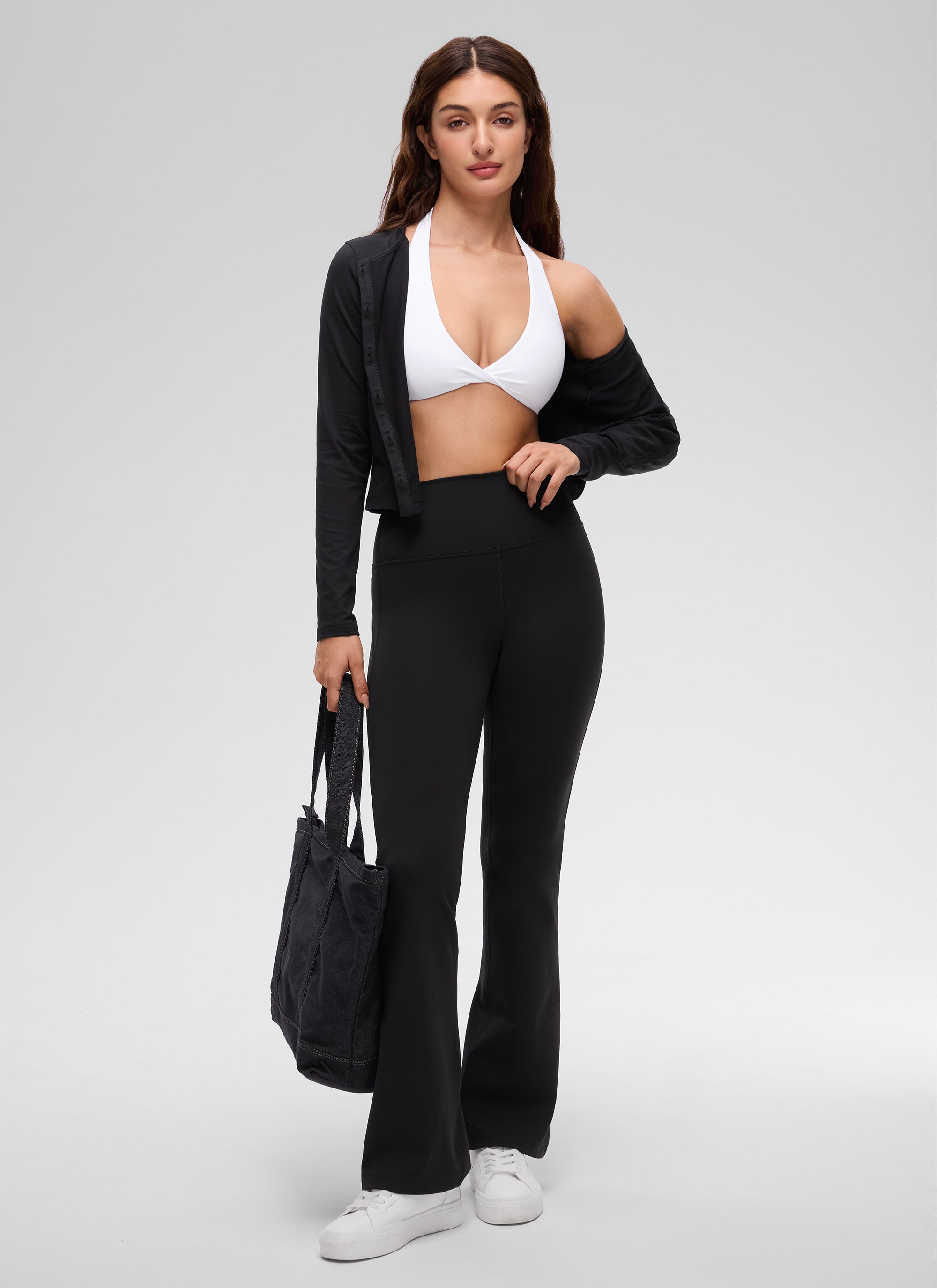 CRZ YOGA Damen Butterluxe Yoga V-Ausschnitt Crop Zweilagiger Sport-BH Weiß