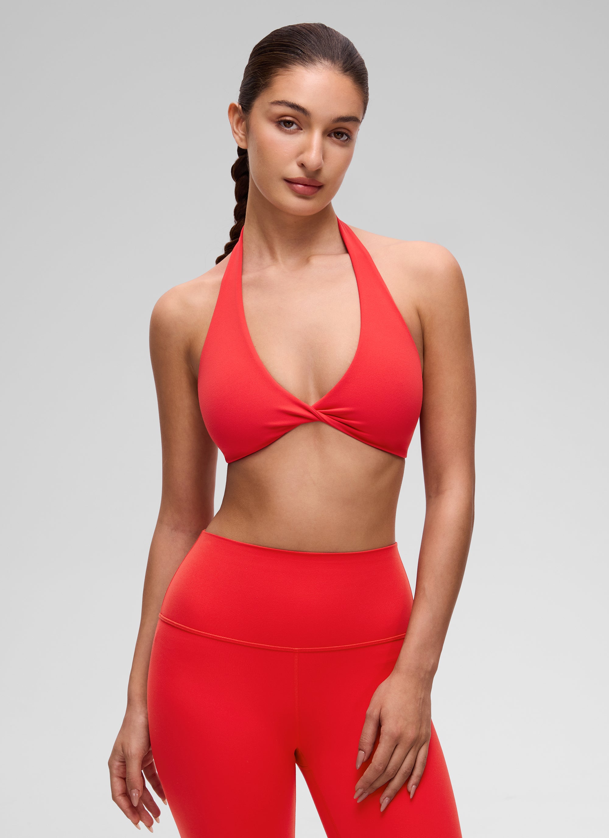 CRZ YOGA Damen Butterluxe Yoga V-Ausschnitt Crop Zweilagiger Sport-BH Deep Red