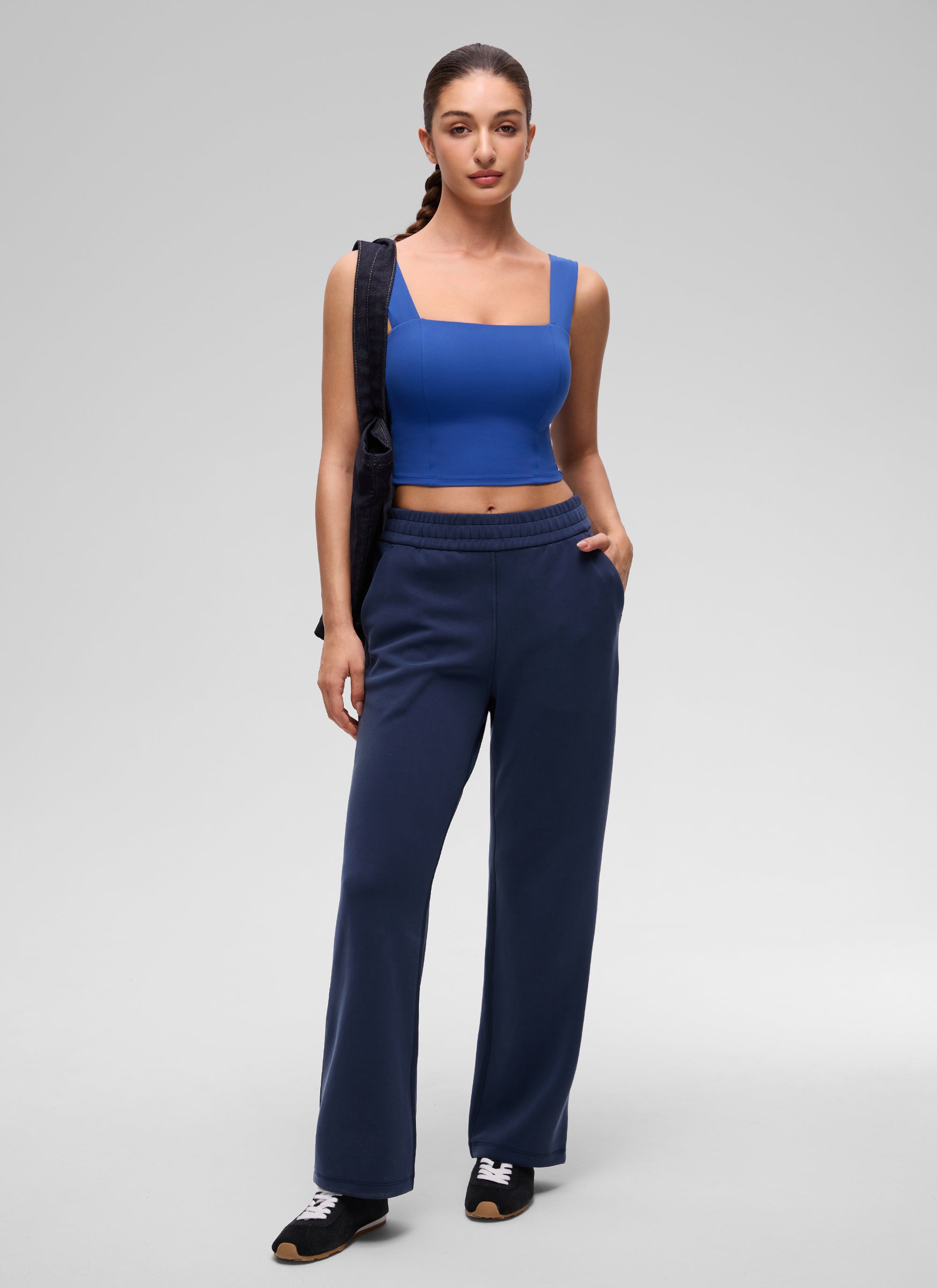 Débardeur court à encolure carrée et soutien-gorge intégré Butterluxe pour femme CRZ YOGA Waves Blue