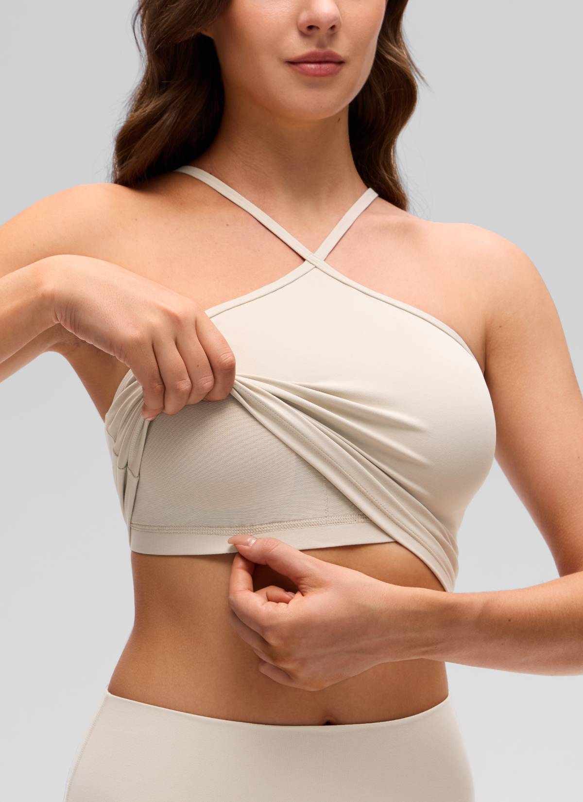 CRZ YOGA Damen- Butterluxe -Yoga-Cross-Halter-Crop-Top mit integriertem BH – Mojave Tan