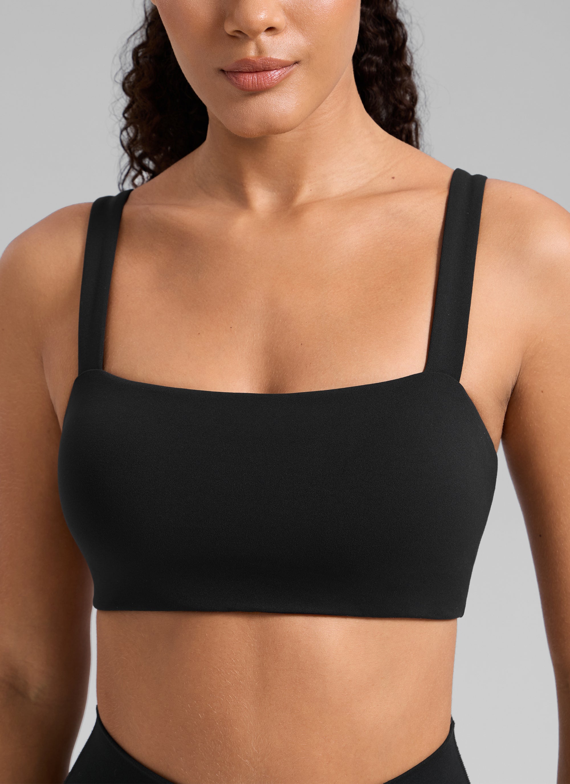 CRZ YOGA Dames Butterlift Workout Sportbeha met Vierkante Hals en Ingebouwde Beha, Zwart